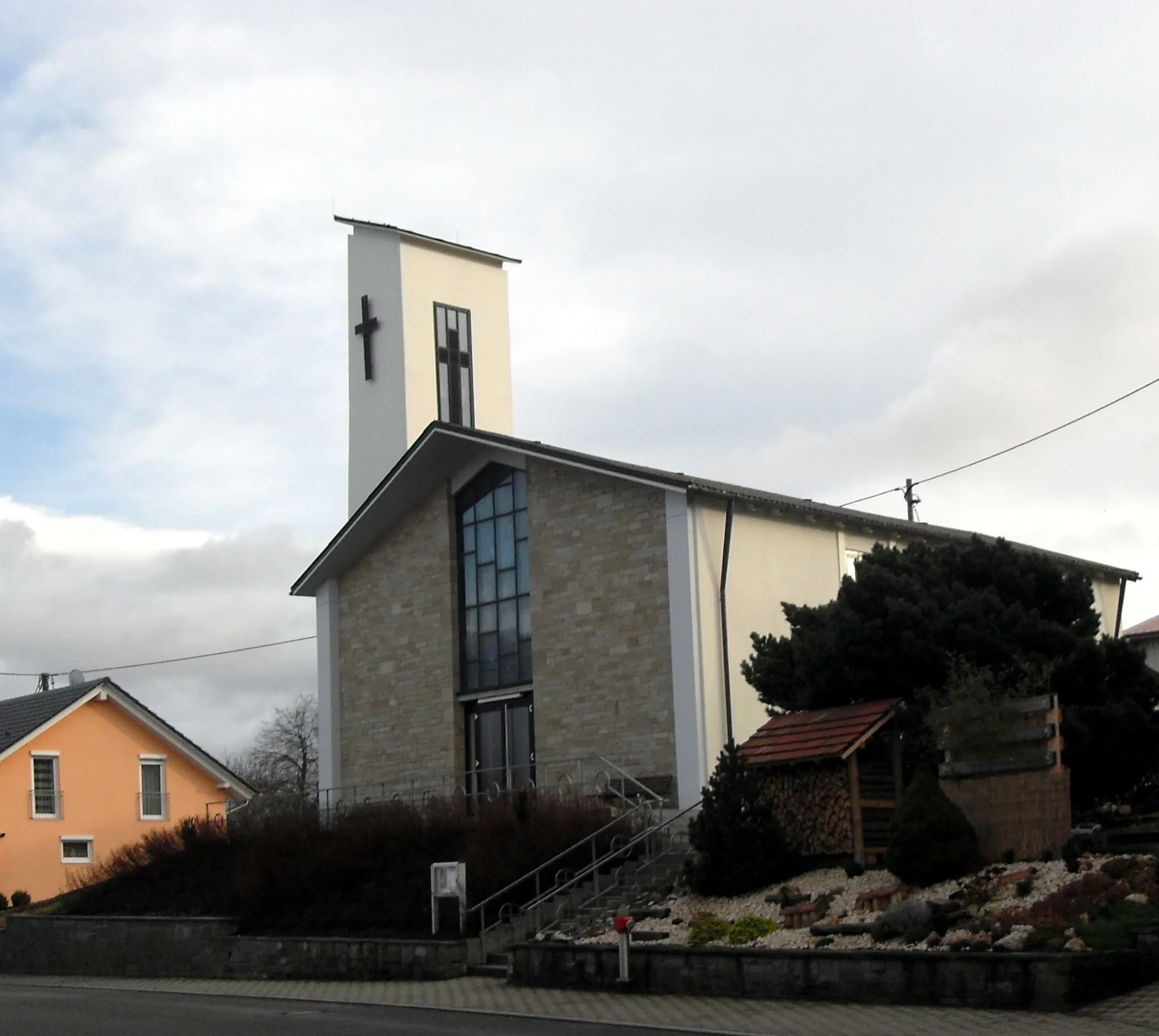Photo showing: Evangelische Kirche St. Johannes in Kommingen, Stadt Blumberg, Deutschland