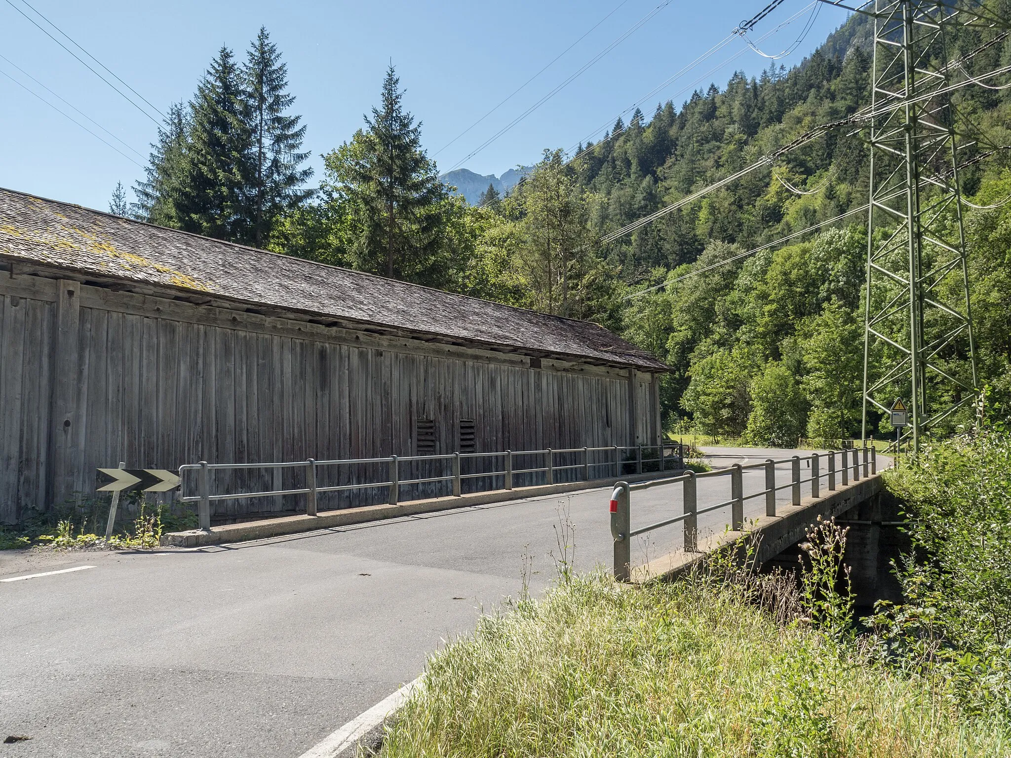 Photo showing: Vättnerstrasse Road Bridge over the Tamina River, Vättis, Canton St. Gallen, Switzerland