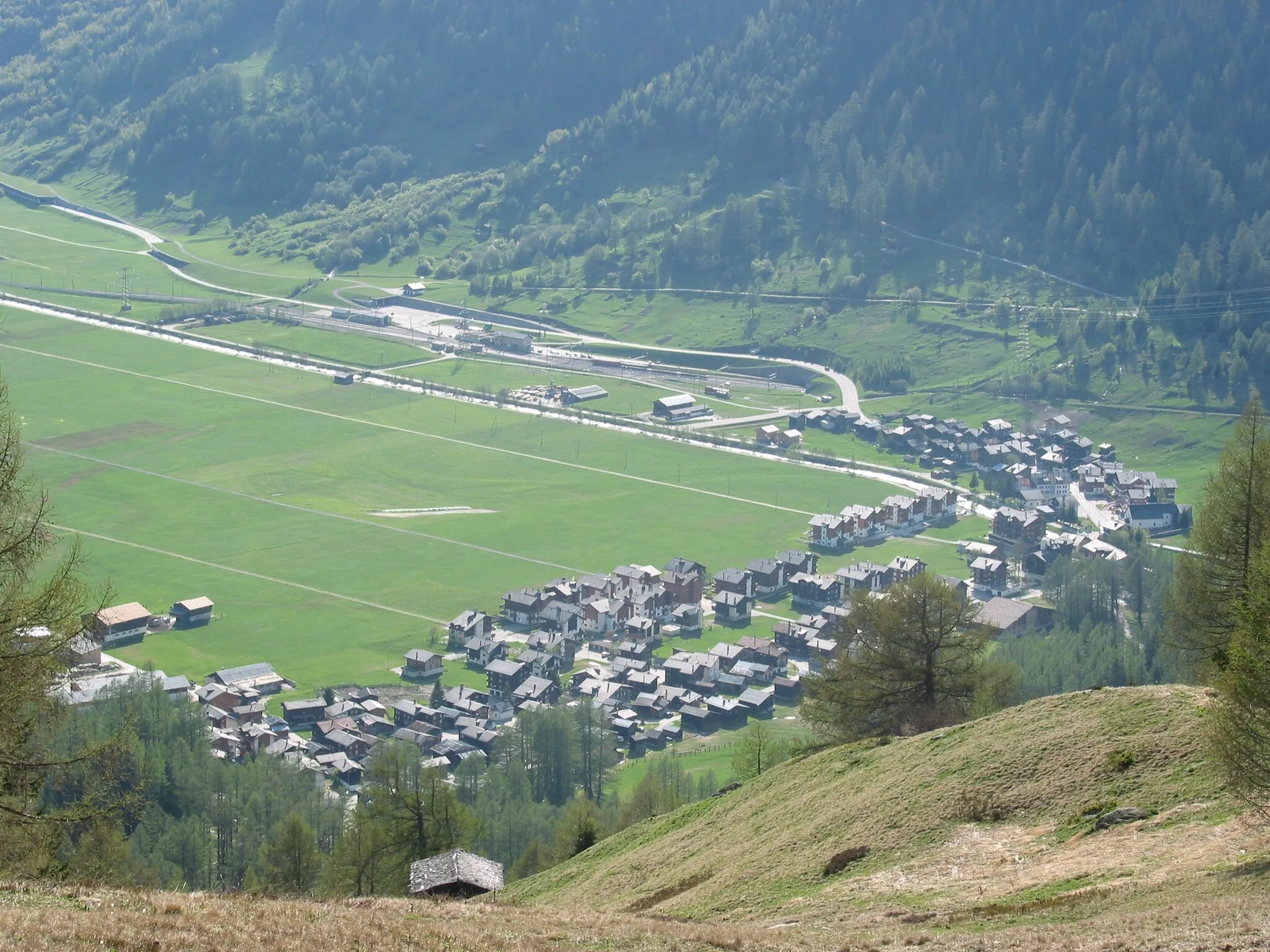 Photo showing: View on Oberwald (VS)