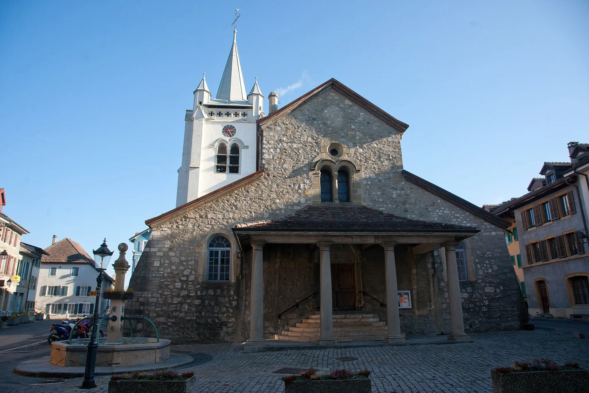 Photo showing: Cossonay, canton de Vaud, Suisse. Temple.