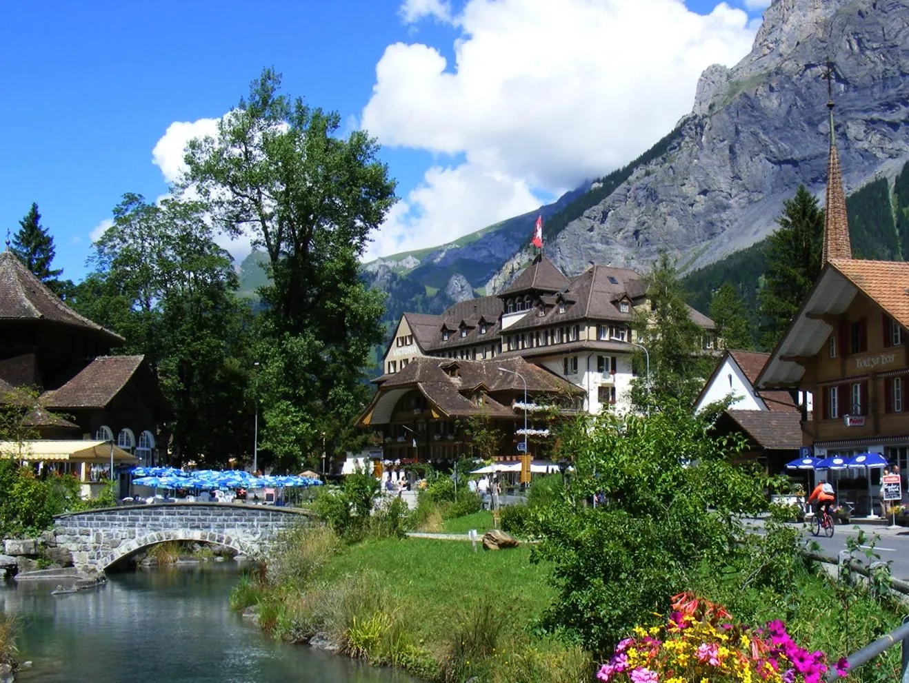 Photo showing: Kandersteg, village in the Bernese Oberland, Switzerland