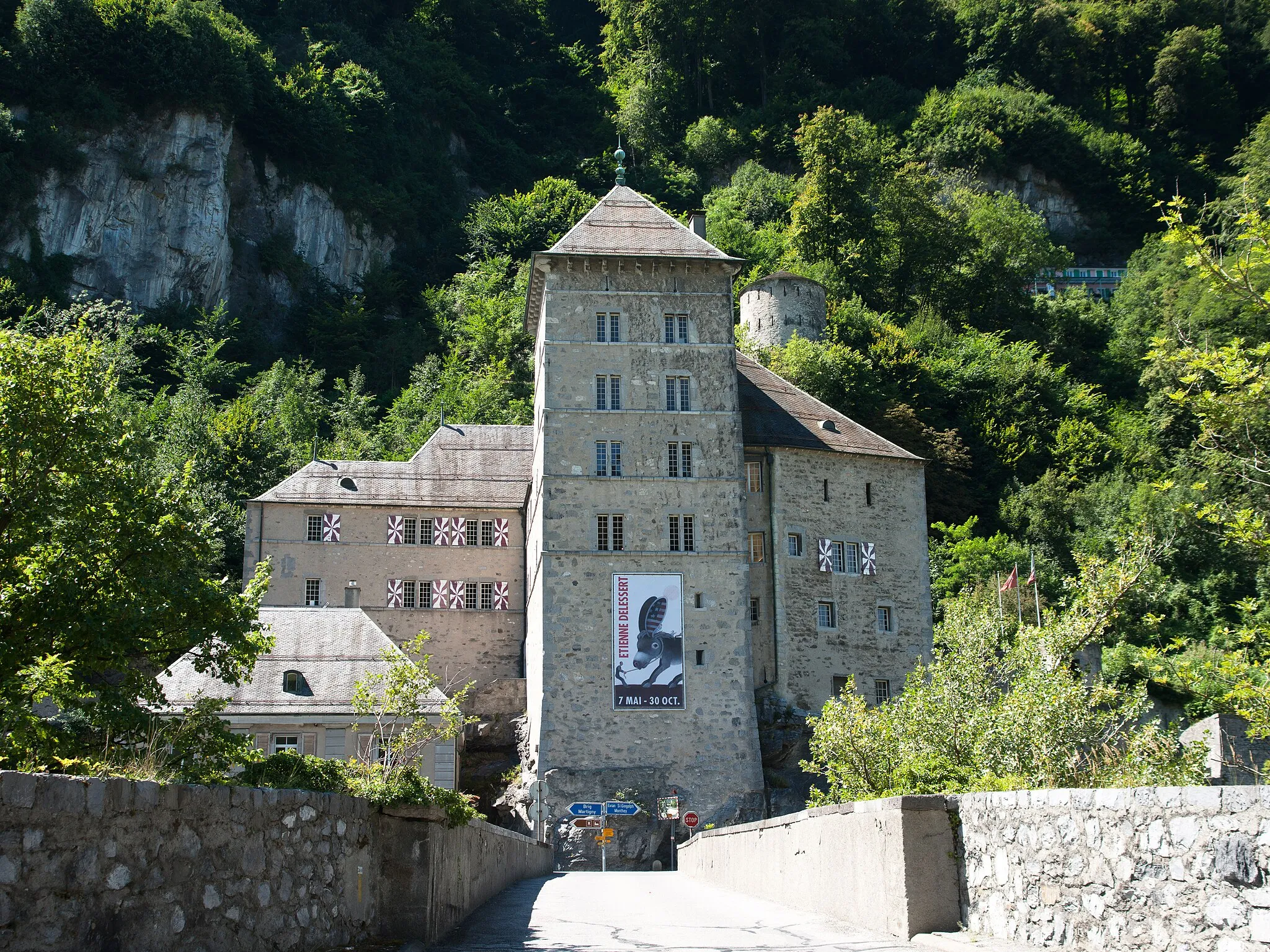 Photo showing: Château de Saint-Maurice vu depuis la rive droite du Rhône