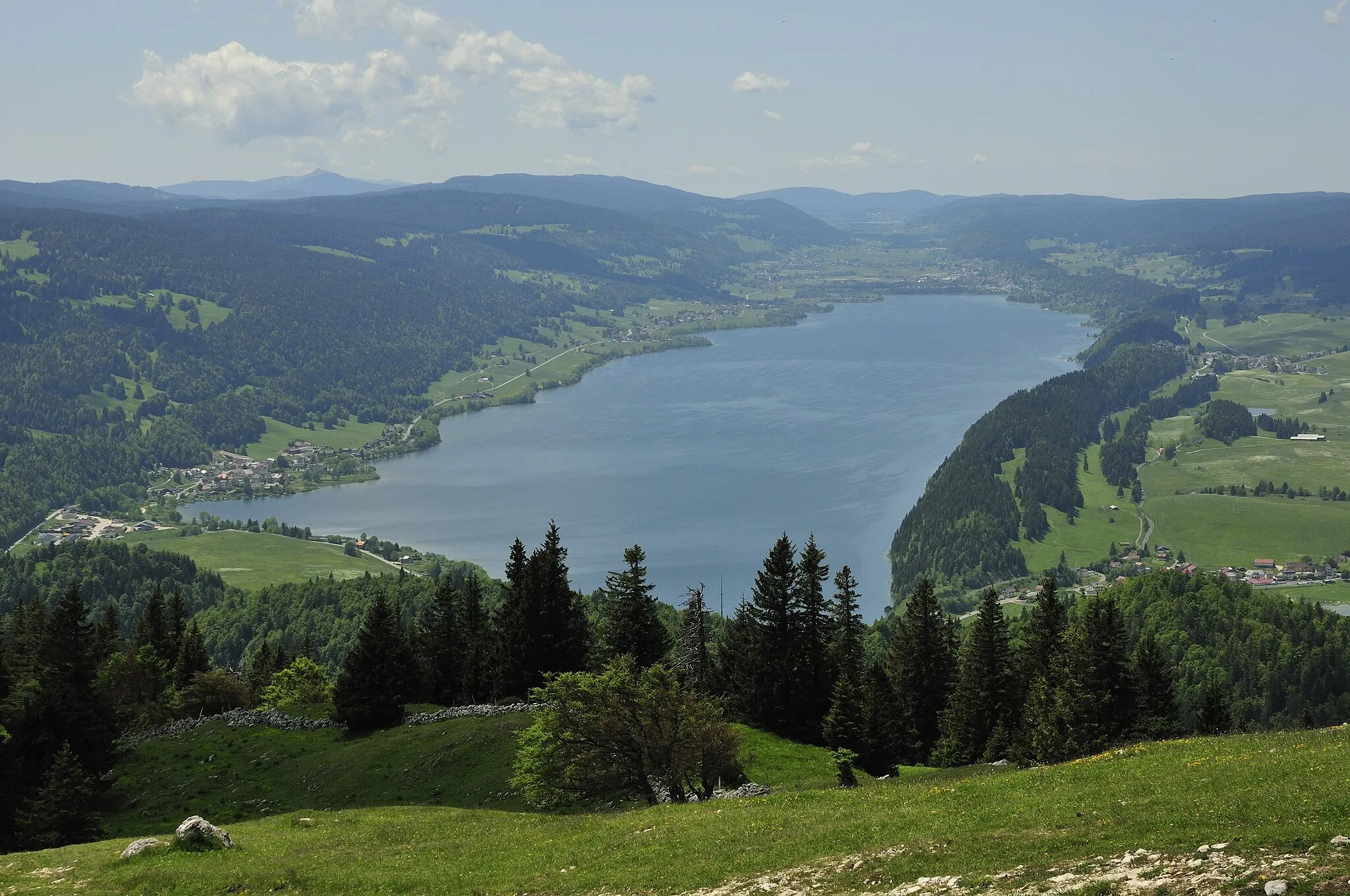 Photo showing: L'Abbaye et le lac de Joux vus depuis la Dent de Vaulion