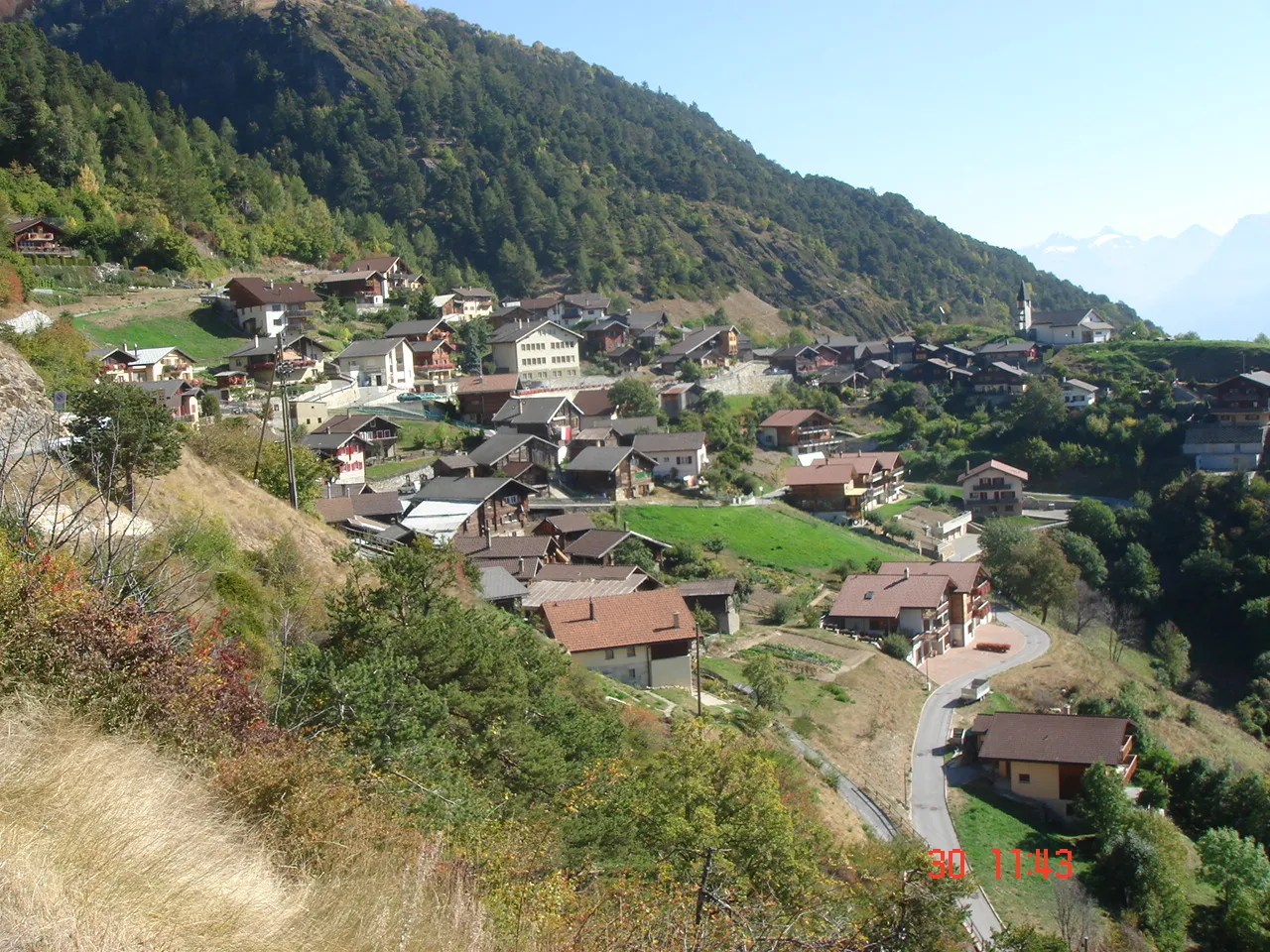 Photo showing: Vue de Bratsch en Valais