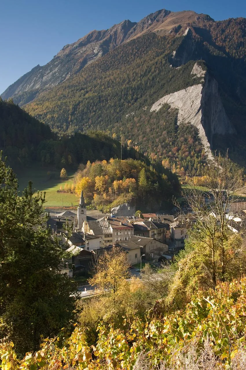 Photo showing: Sembrancher, a municipality in the district of Entremont in the canton of Valais in Switzerland.