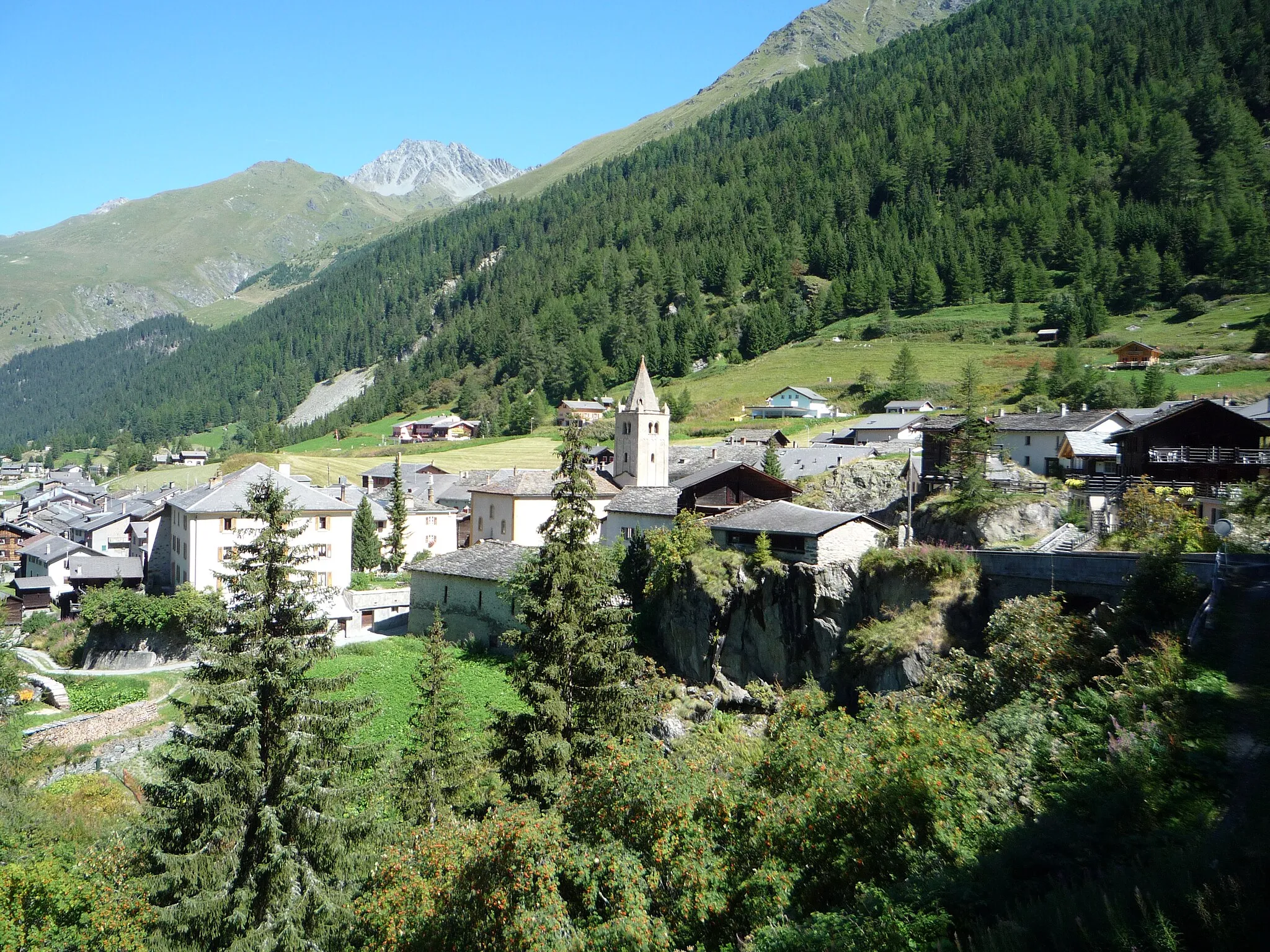 Photo showing: Prise de vue depuis la route principale