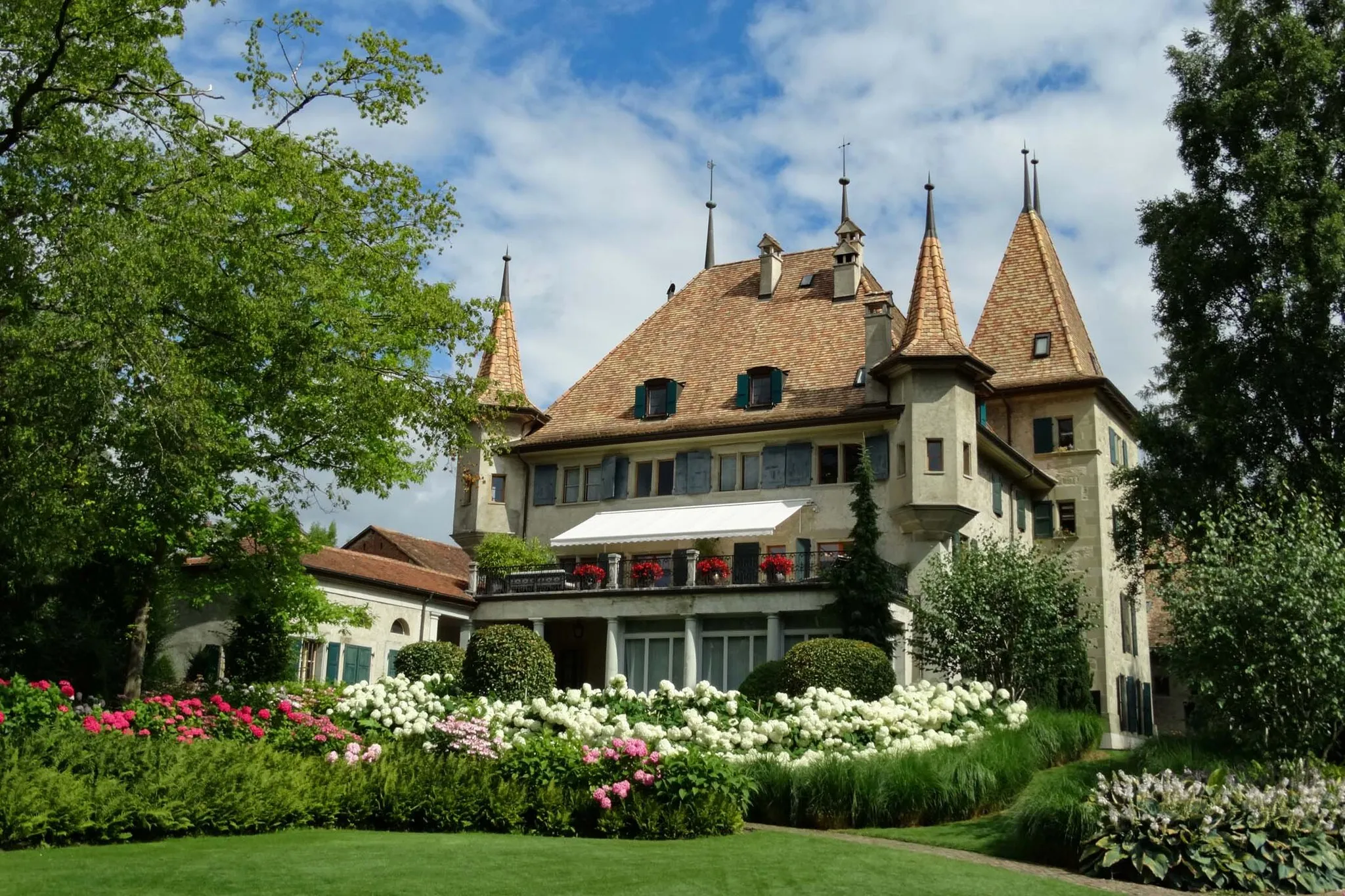 Photo showing: Château d'Echandens