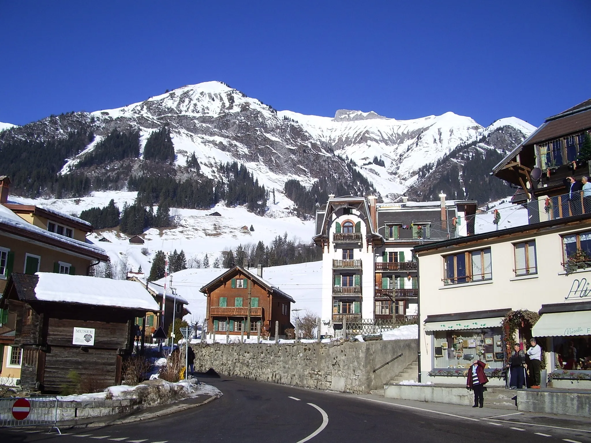 Photo showing: View of Chateaux d'Oex (Switzerland)