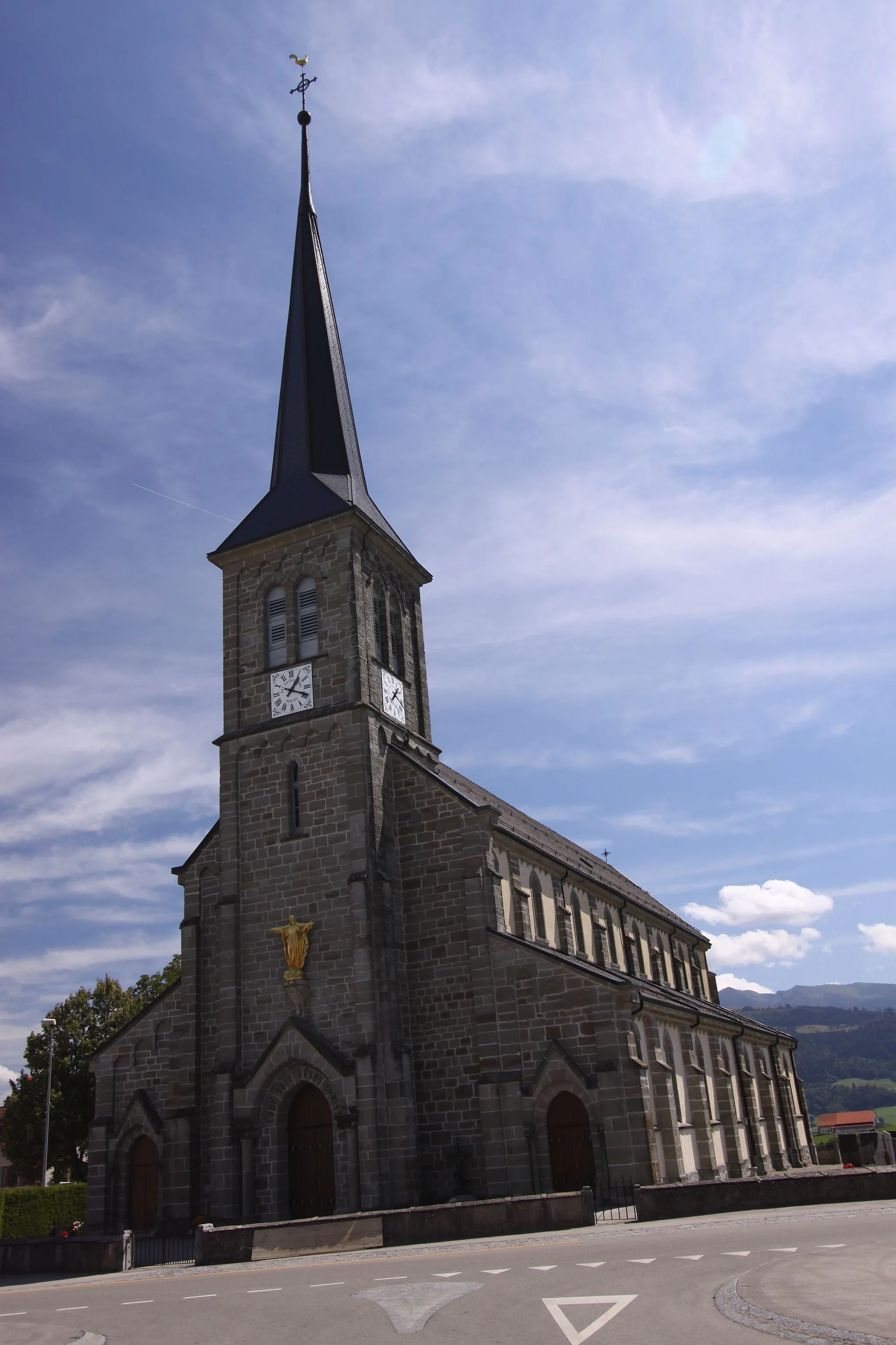 Photo showing: Church Saint-Loup, Rue de l’Église 36, Le Crêt (La Verrerie)