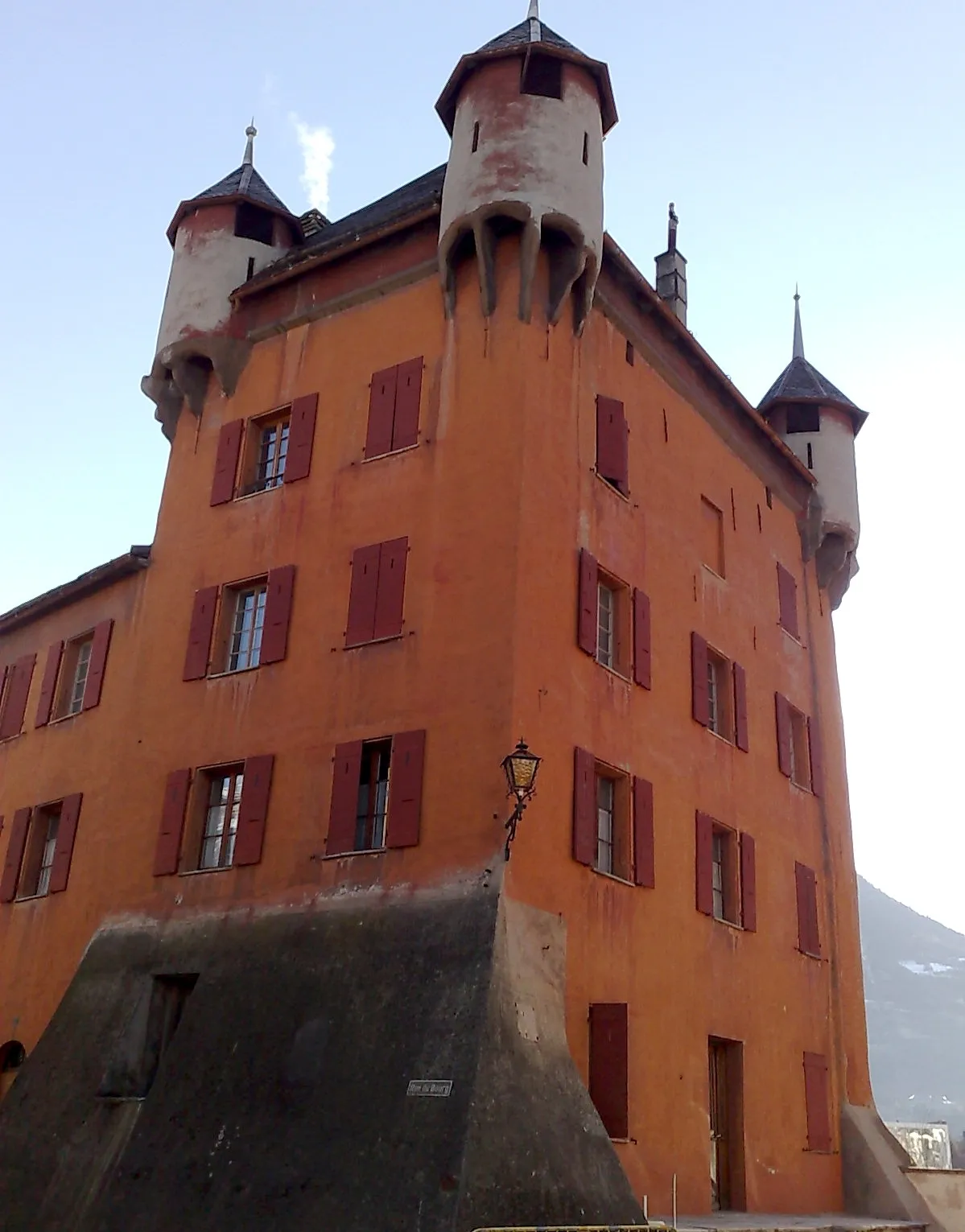 Photo showing: The castle of the Vidomnes in Sierre, Valais, Switzerland (XVth century)