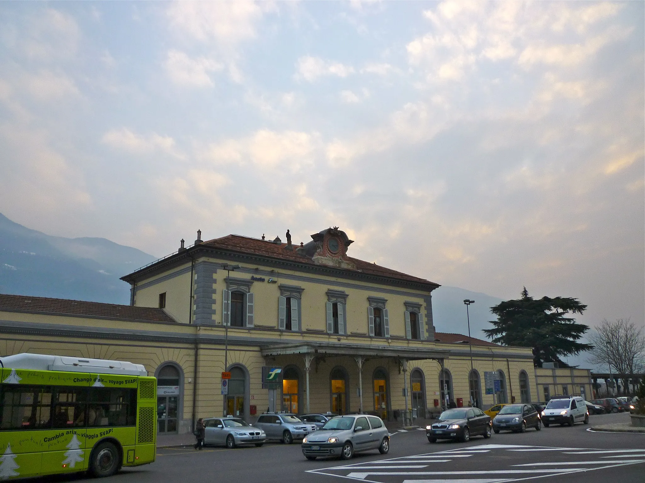 Photo showing: Aosta/Aoste railway station (Italy)