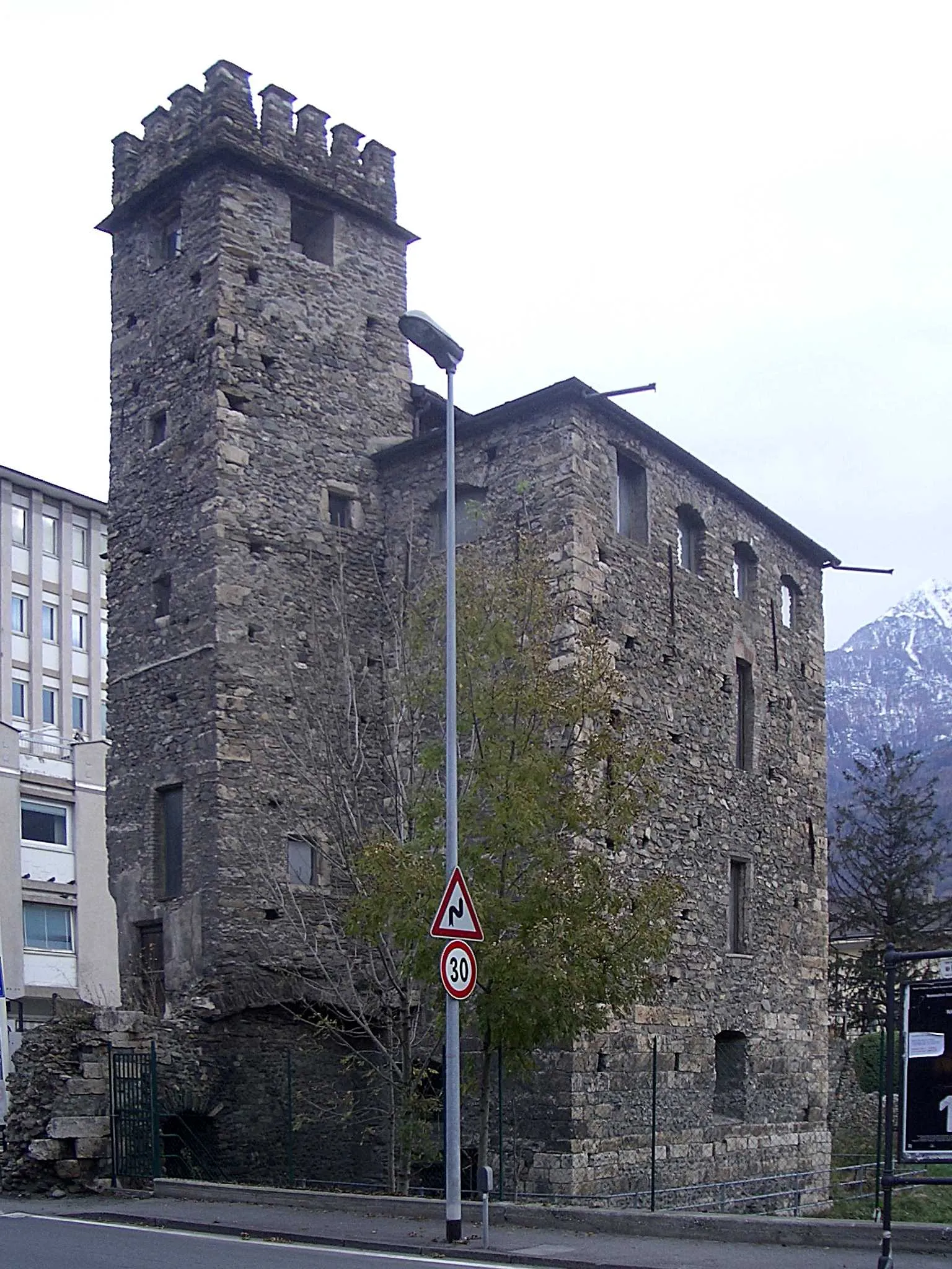 Photo showing: The medieval tower called "the leper's tower"