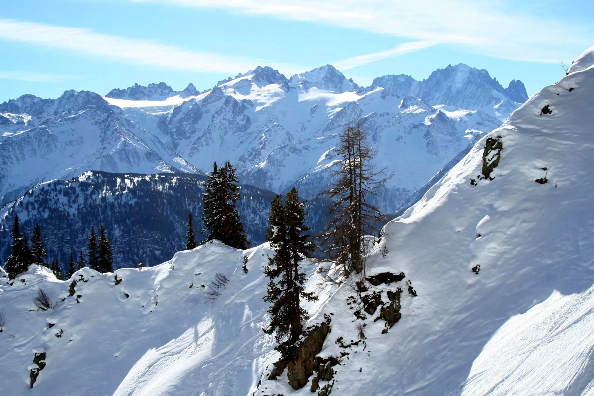 Photo showing: Vue depuis les pistes de ski des Marécottes.