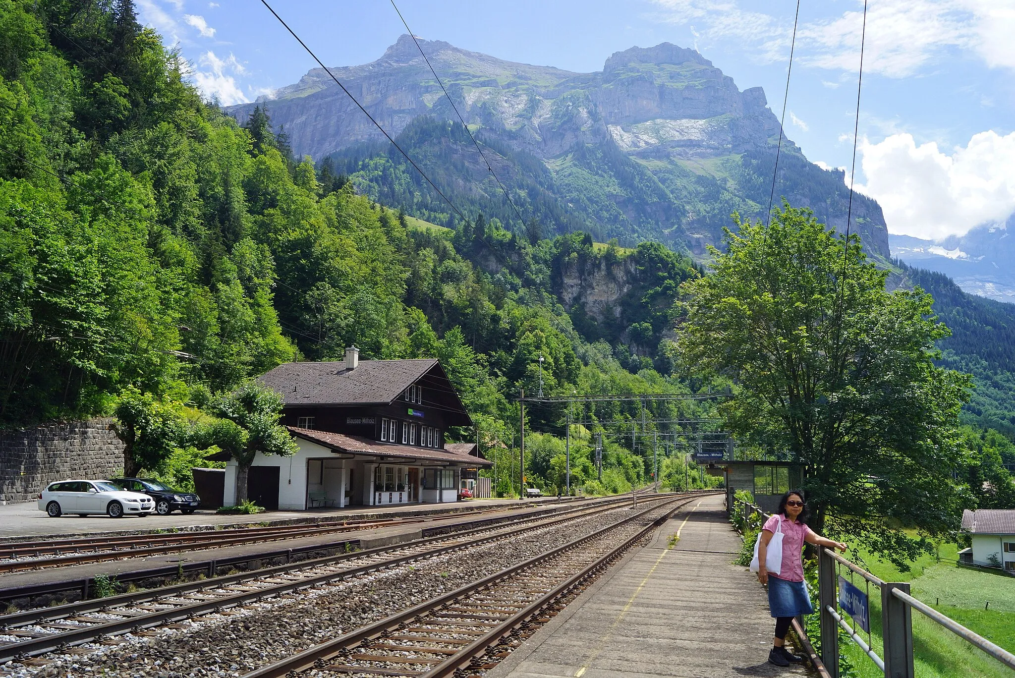 Photo showing: Bhf. Blausee-Mitholz, Blickrichtung Südost.