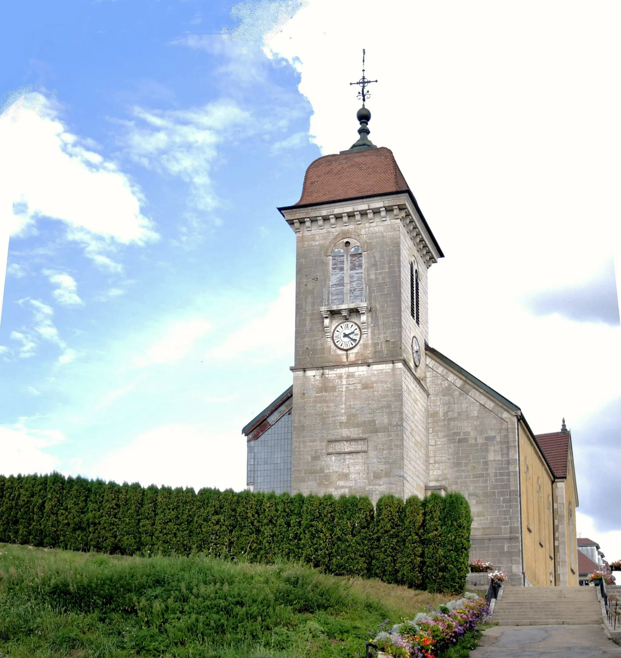 Photo showing: Façade de l'église saint théodule