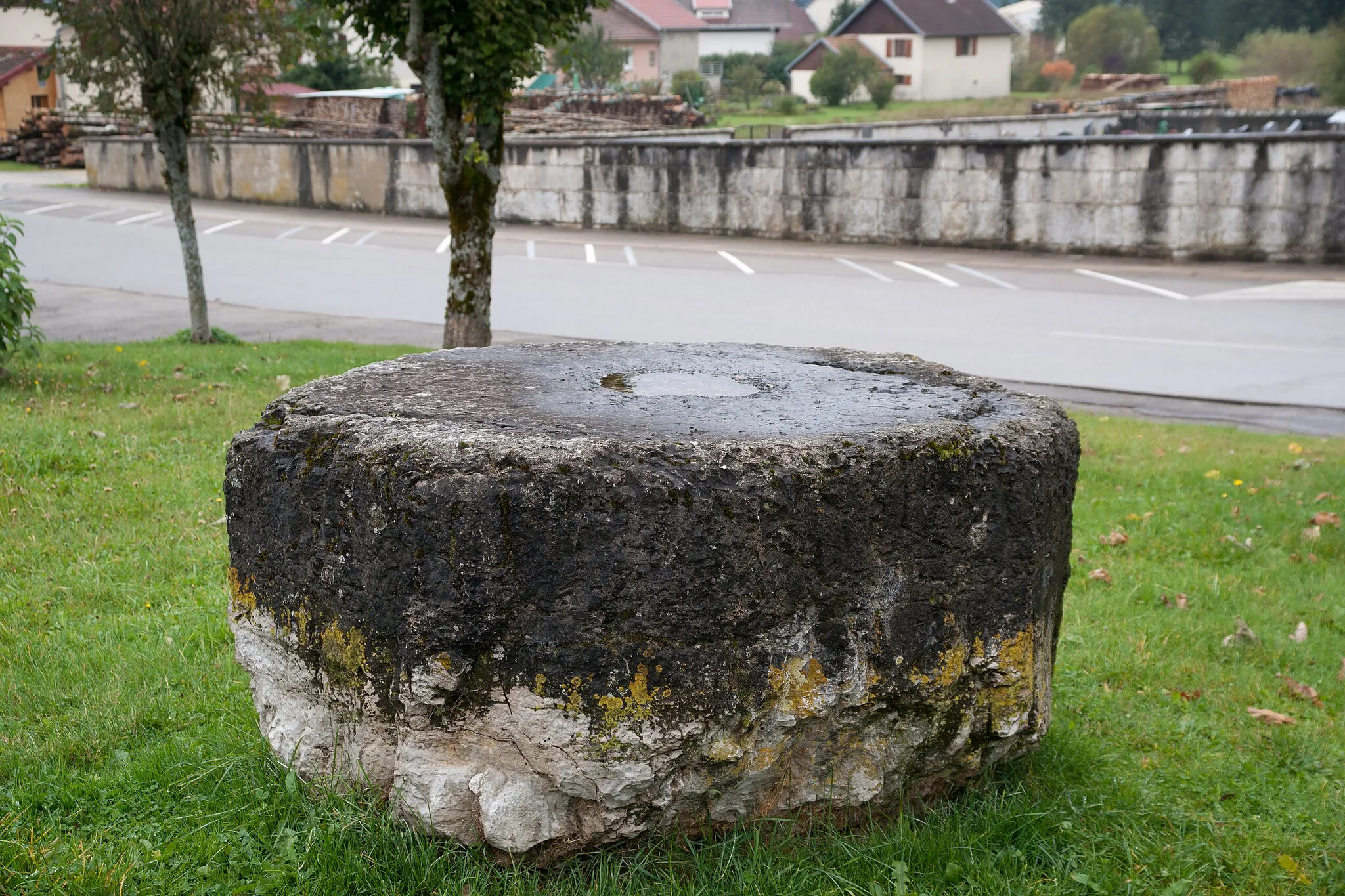 Photo showing: This building is indexed in the base Mérimée, a database of architectural heritage maintained by the French Ministry of Culture, under the reference PA00101693 .