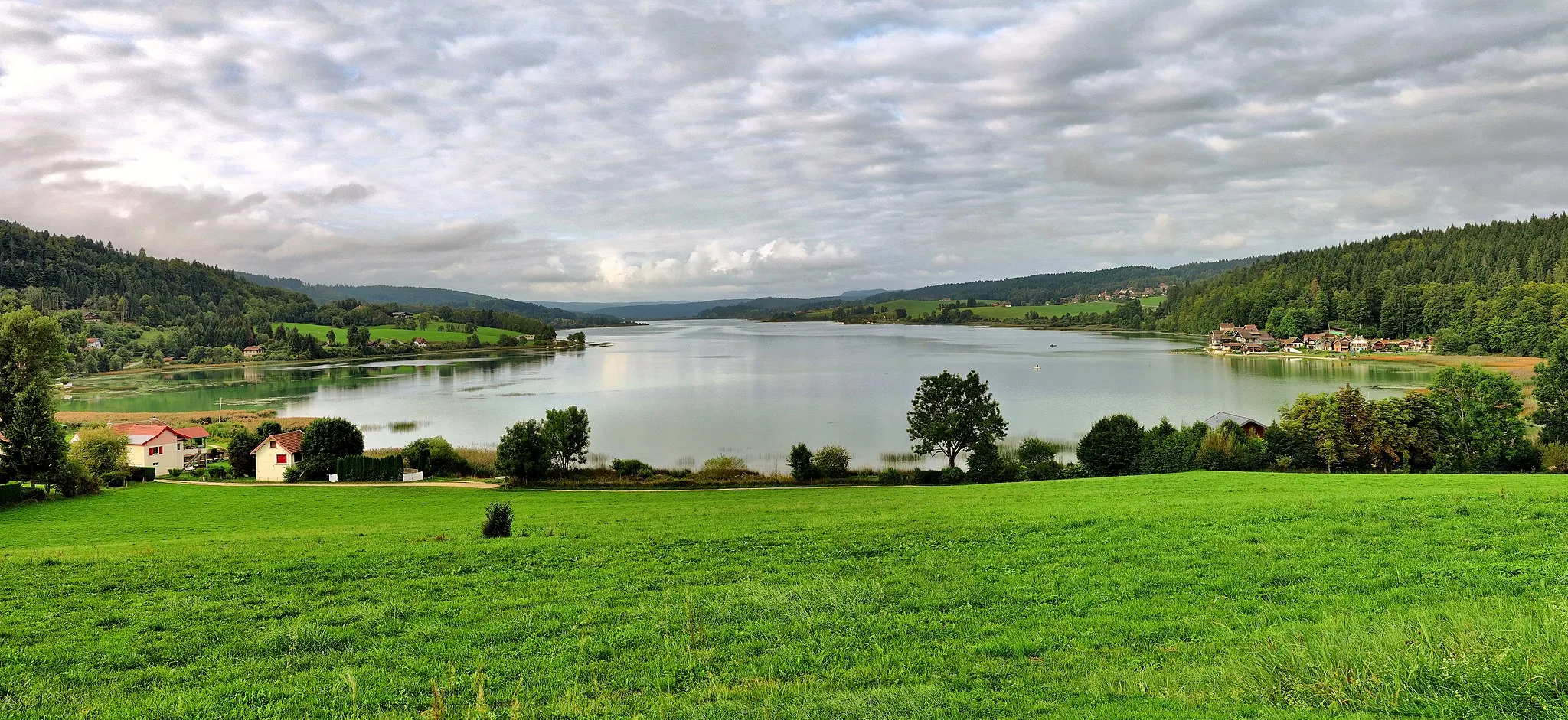 Photo showing: Point de vue sur le lac Saint Point