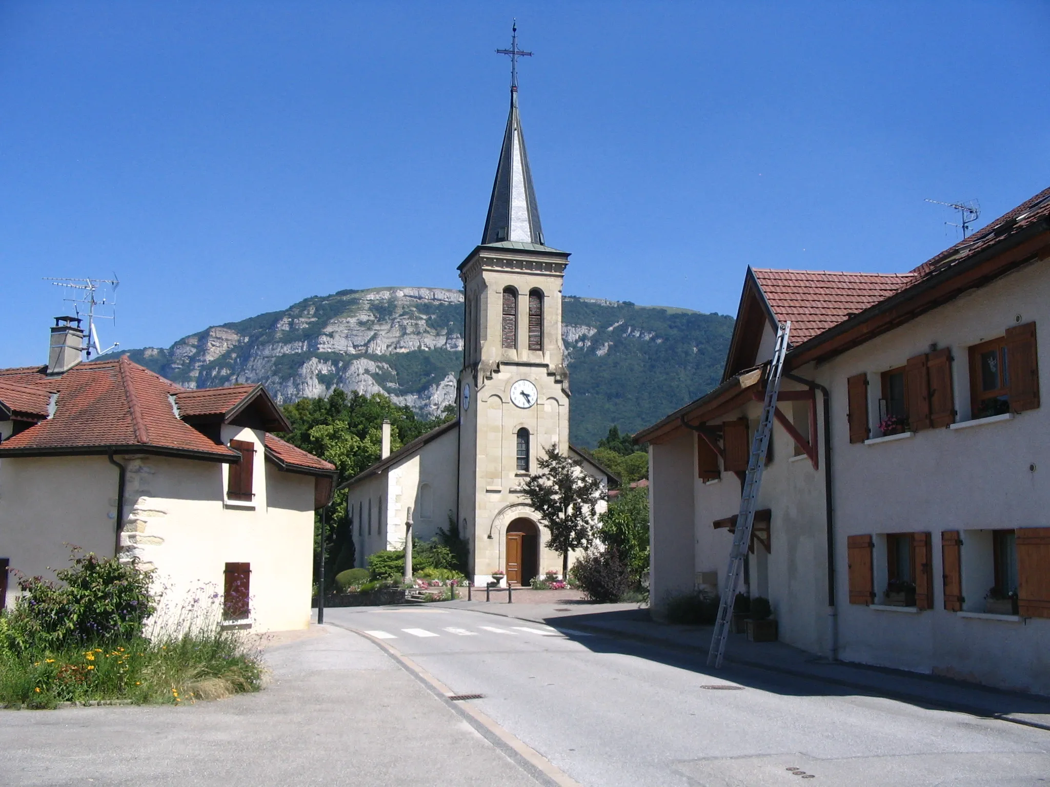 Photo showing: Archamps (Haute Savoie) au pied du mont Salève. Église Saint-Maurice d'Archamps