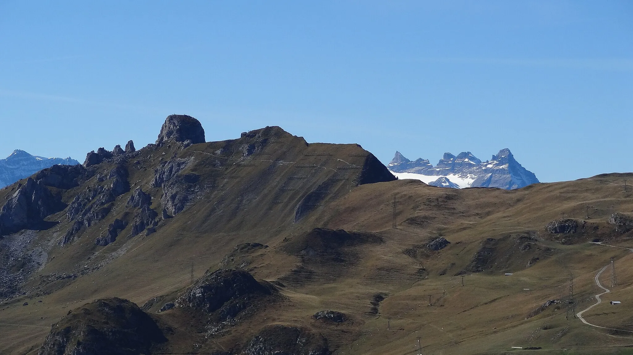 Photo showing: Croix de Coeur's area sight toward "Pierre Avoi" & "Dents du Midi" on fall