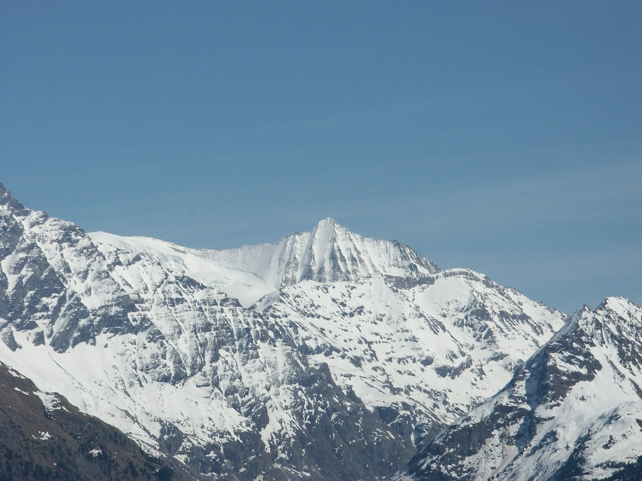 Photo showing: As seen from the Col du Lein, Valais, Switzerland.