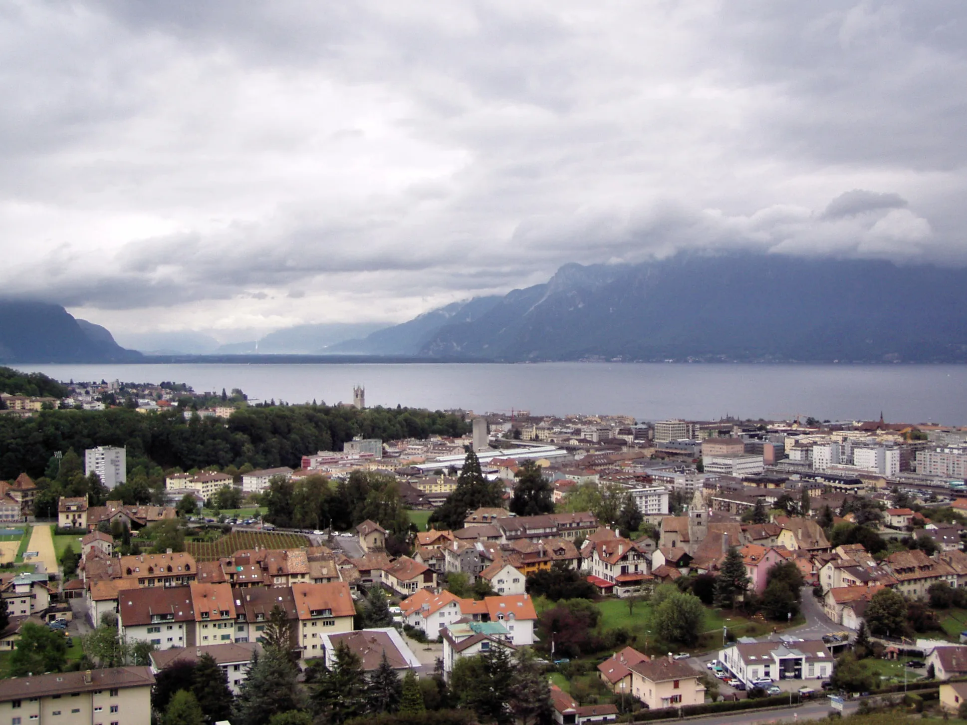 Photo showing: Corsier-sur-Vevey and Vevey, Switzerland - aerial view with Lake Geneva.