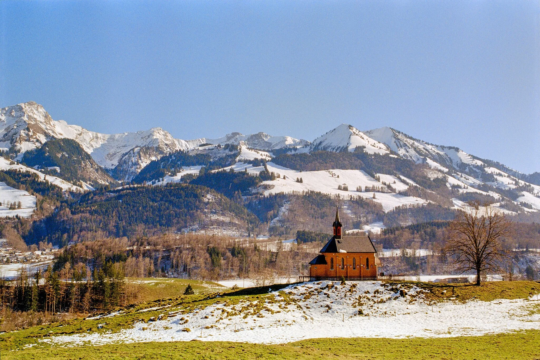 Photo showing: Chapelle Rose "Notre-Dame Auxiliatrice", Villars-sous-Mont, Bas Intyamon, Fribourg, Suisse