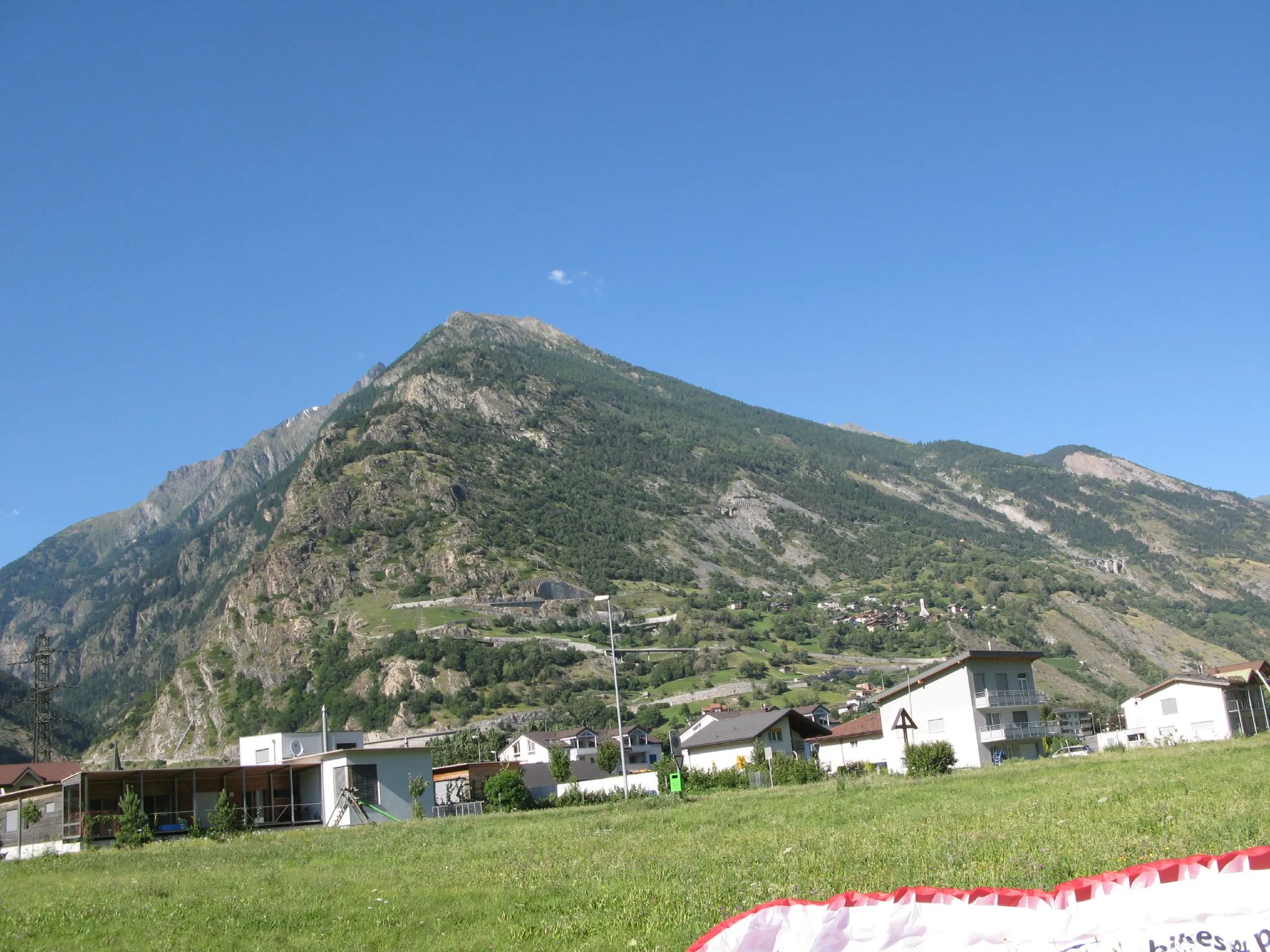 Photo showing: In Gampel, Switzerland looking toward the Loetschberg