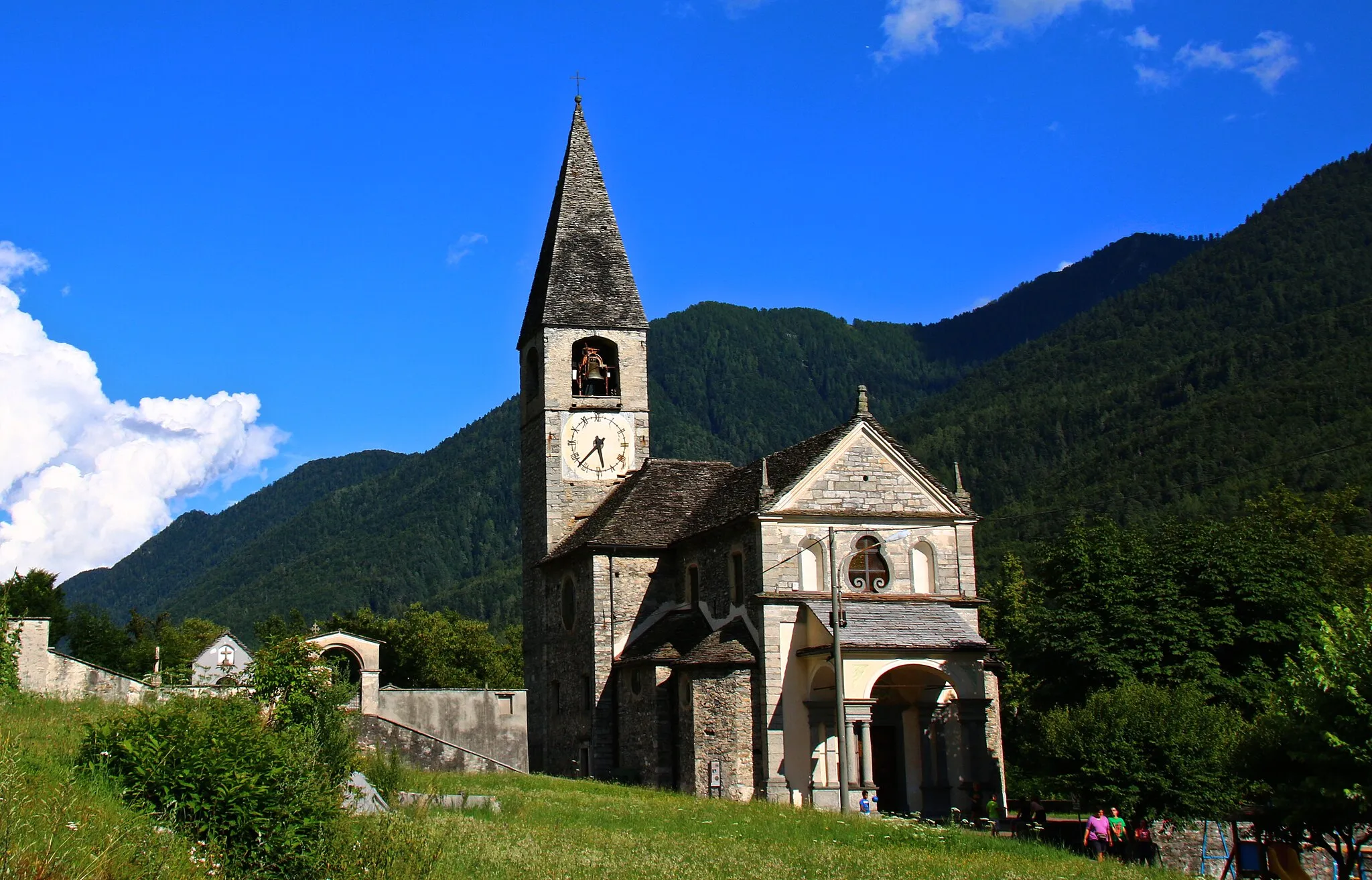 Photo showing: Chiesa di sant'Ambrogio a Coimo, frazione del comune di Druogno in provincia del Verbano-Cusio-Ossola