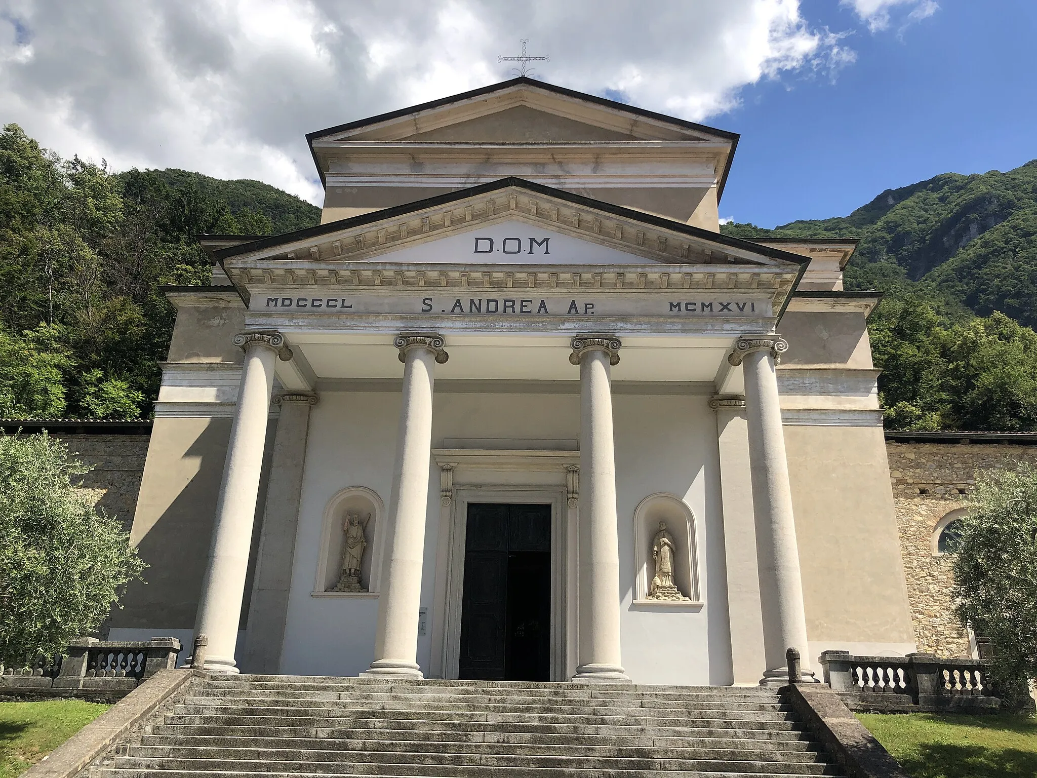 Photo showing: Chiesa parrochiale di Sant’Andrea