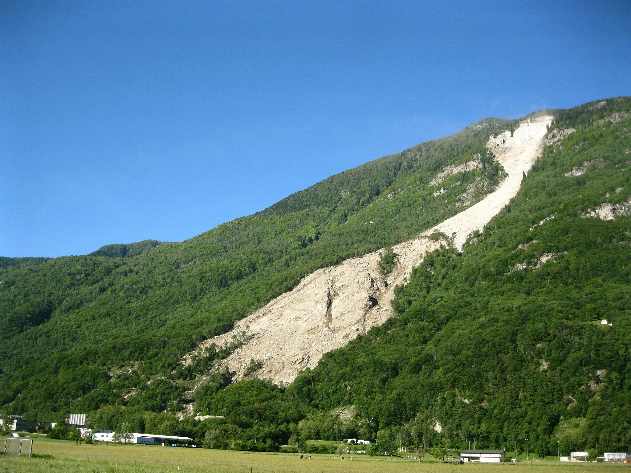Photo showing: La frana del Valegion dopo il cedimento del terreno del 15 maggio 2012