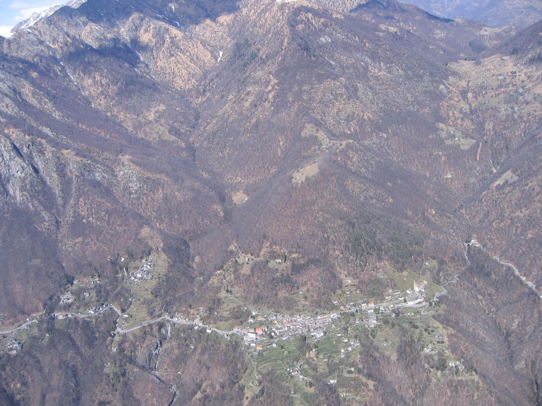 Photo showing: Loco village, Isorno municipality, Ticino, Switzerland