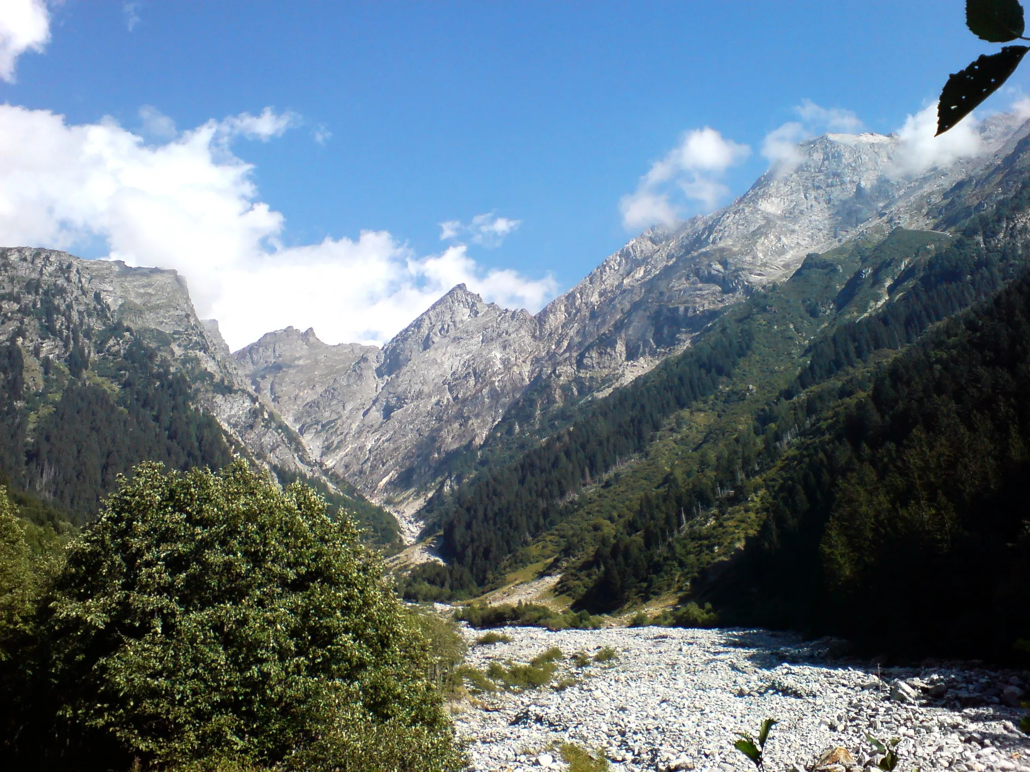 Photo showing: Val Soi, east of Dangio, Ticino.