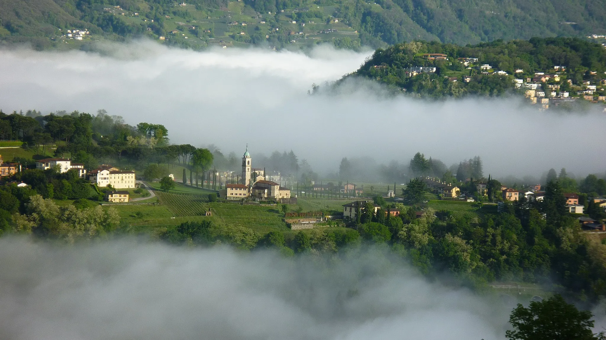 Photo showing: The church of San Abbondio, Gentilino (Canton of Tessin / Switzerland)