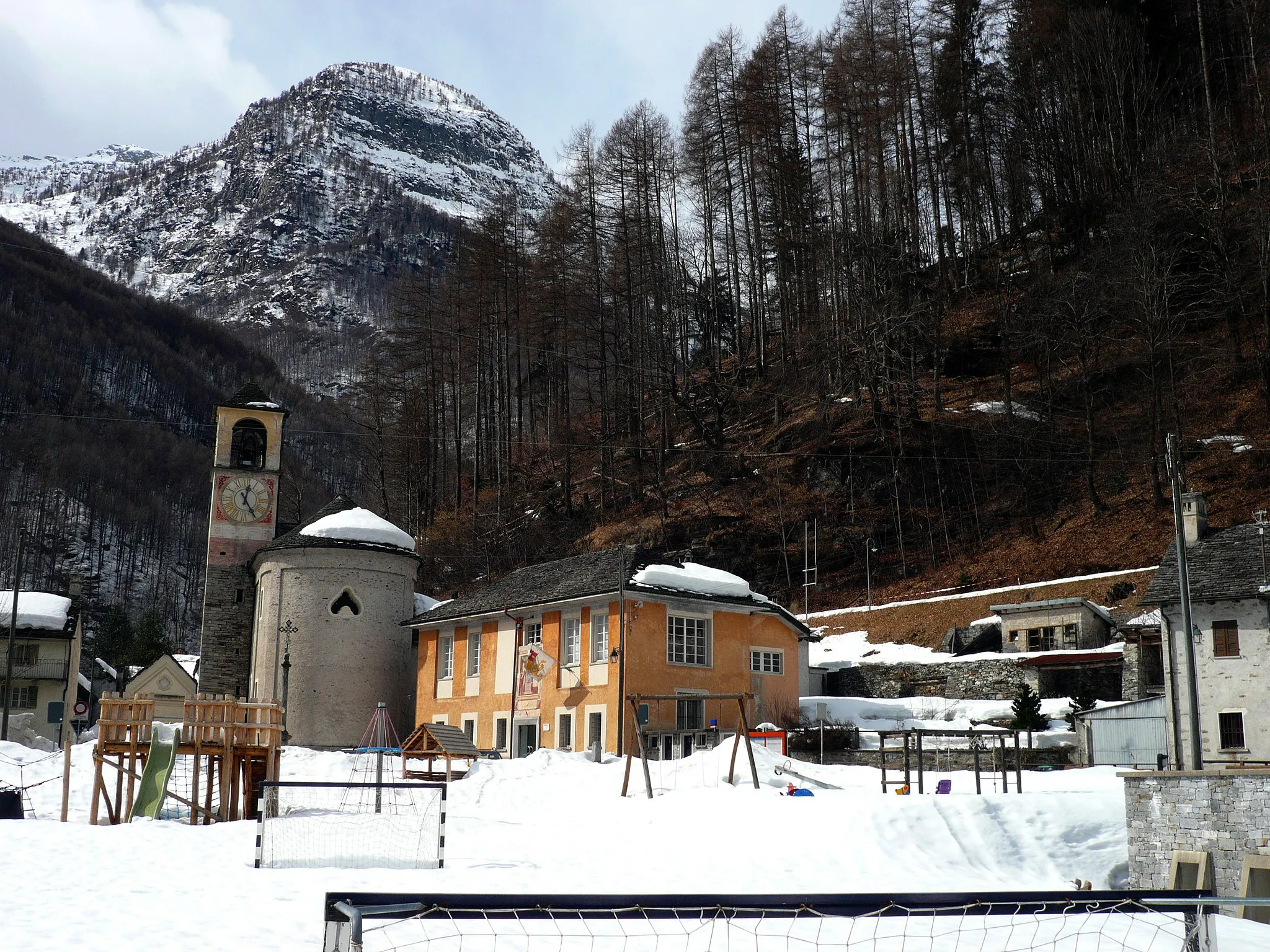 Photo showing: Centre of Brione, Ticino, Switzerland