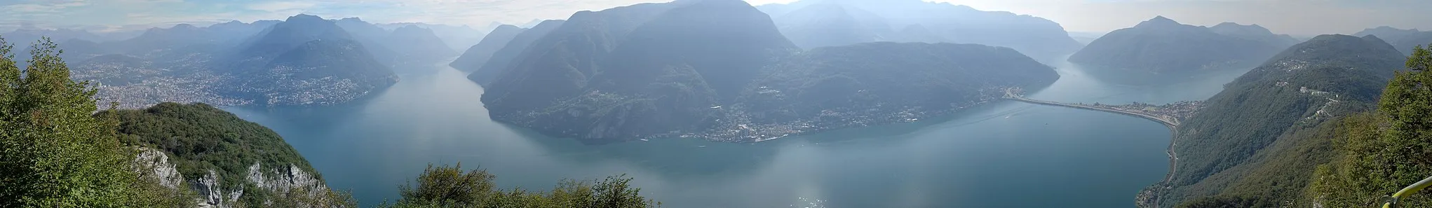 Photo showing: View from Monte San Salvatore of Melide, Lugano