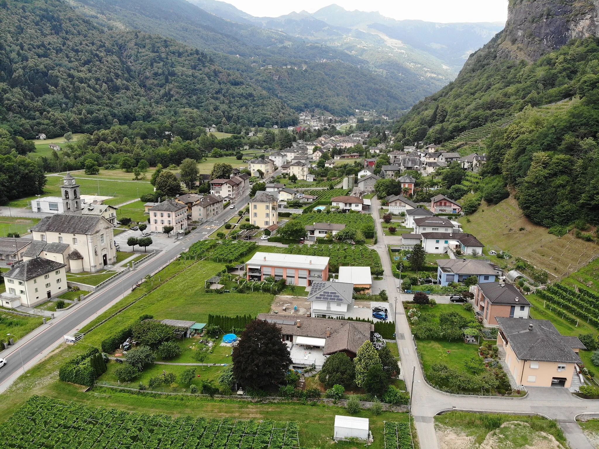 Photo showing: de:Dongio, Blick talaufwärts