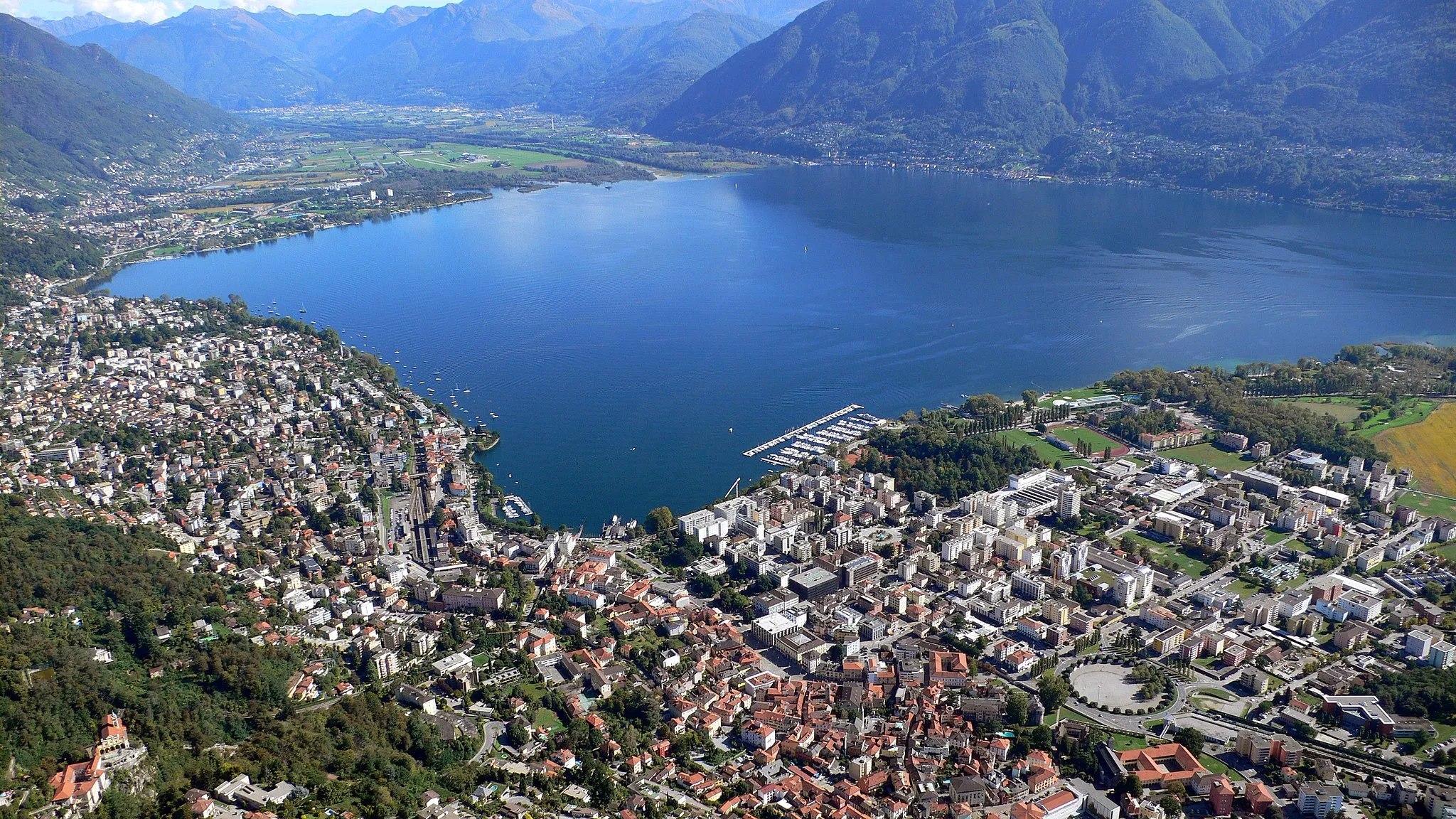 Photo showing: Locarno porto