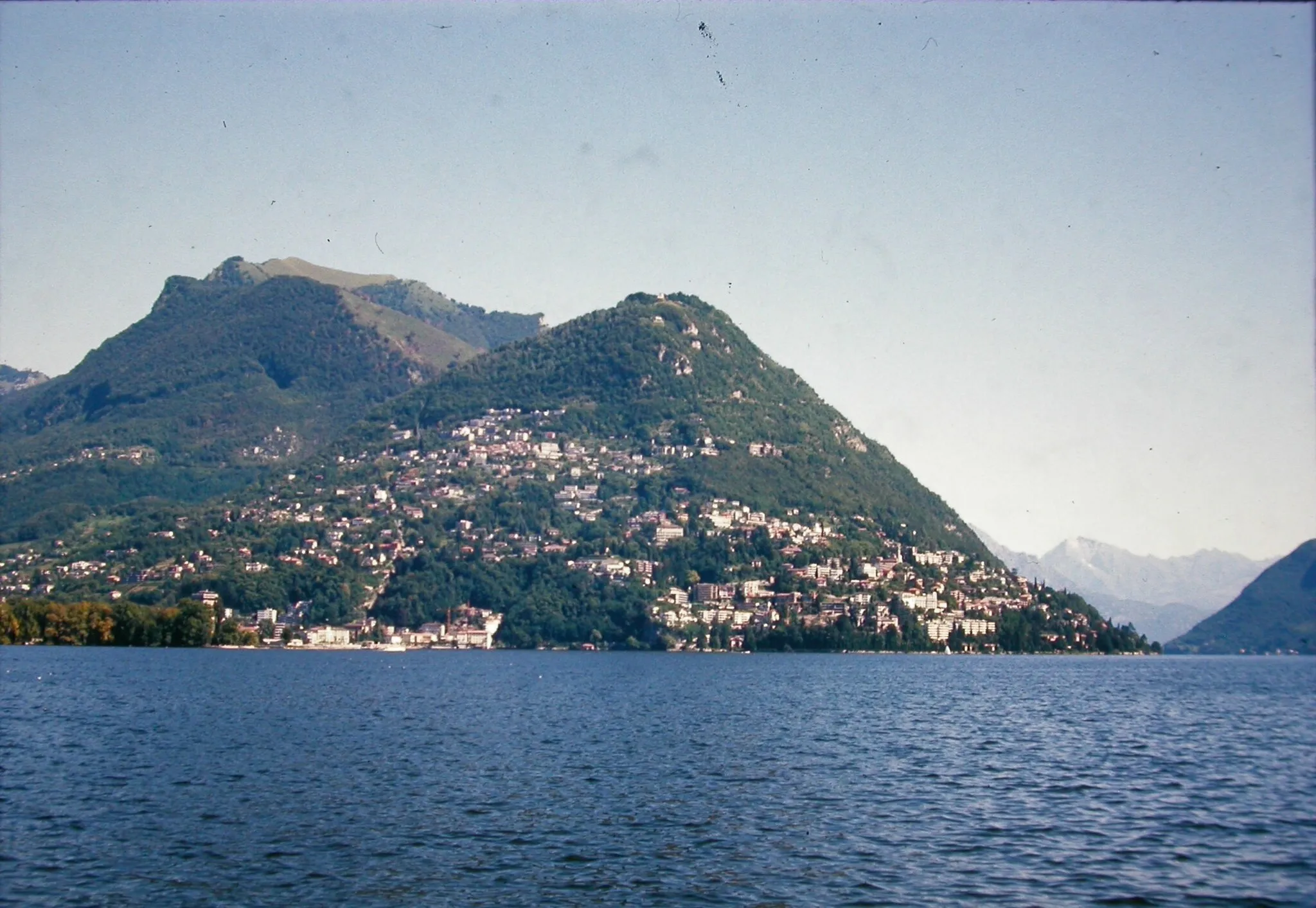 Photo showing: 1975 Monte Bre