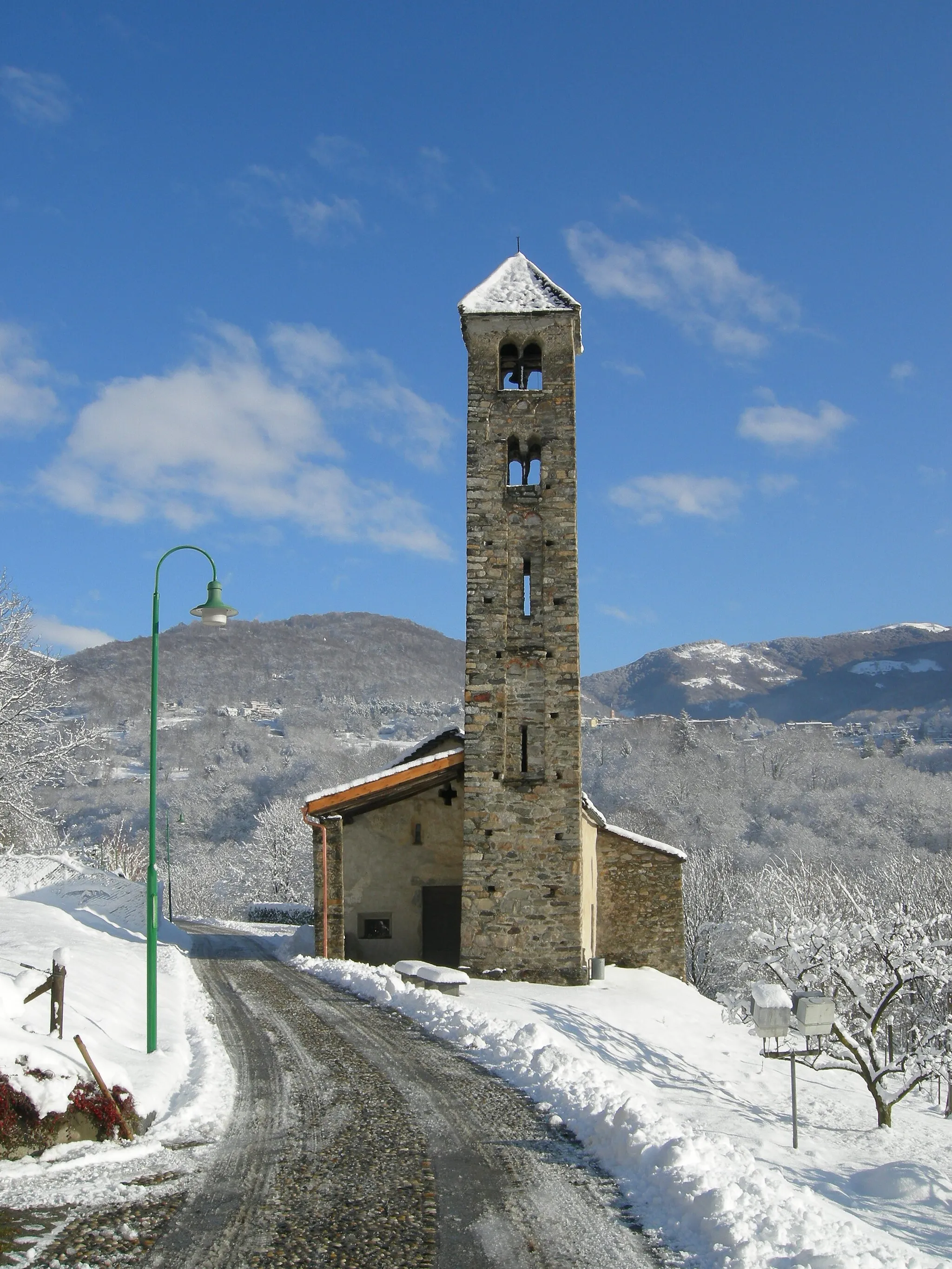 Photo showing: Chiesa dei Santi Pietro e Paolo a Sureggio (Lugaggia)