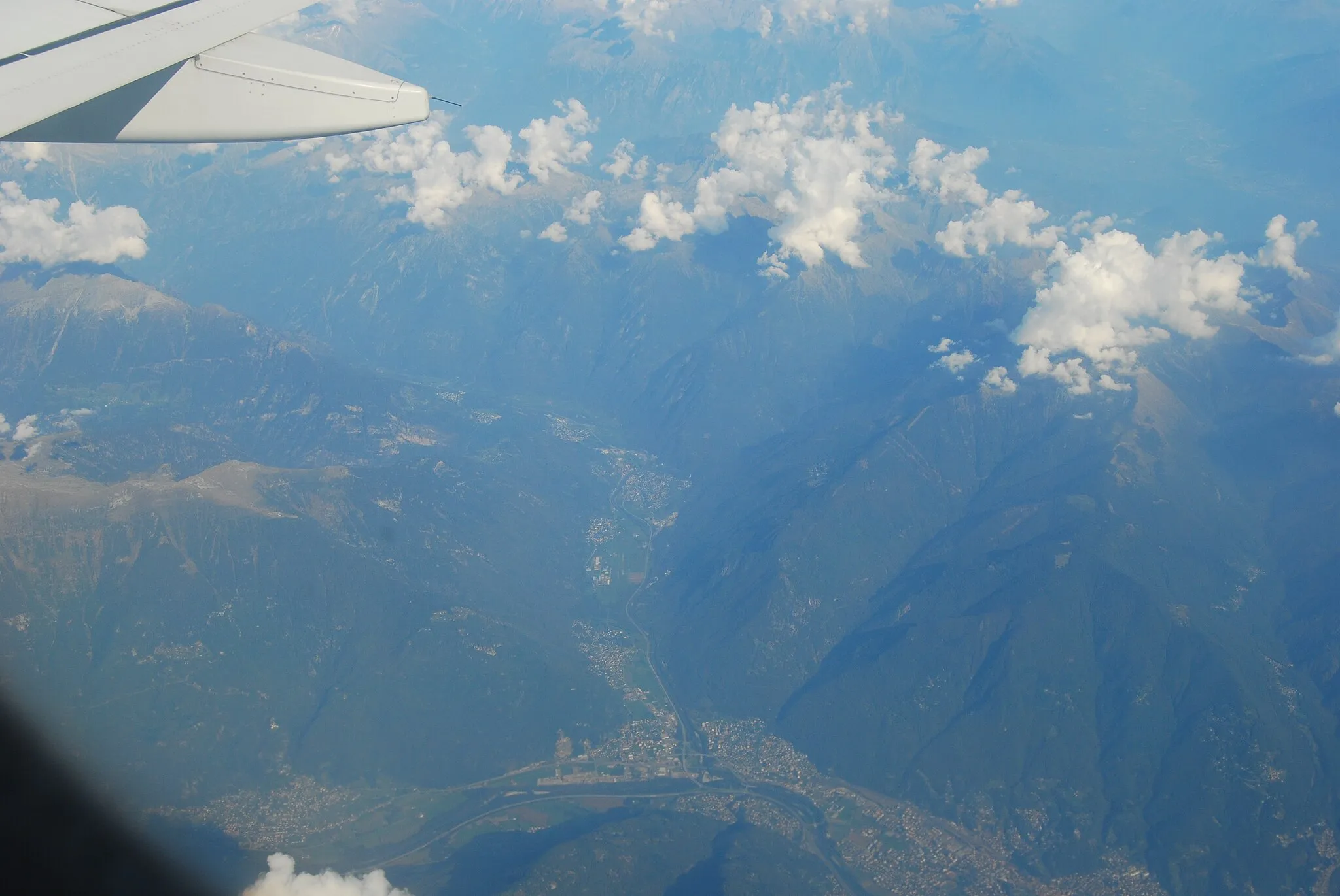 Photo showing: Arbedo-Castione, Ticino, taken form the flight from Malta to Zürich, canton of Glarus, Switzerland