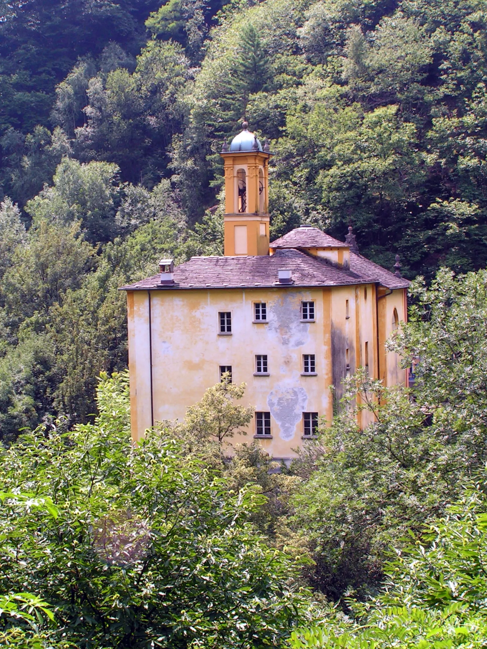 Photo showing: Via Sacro Monte 19, Brissago. Église sanctuaire de Santa Maria Addolorata del Sacro Monte.