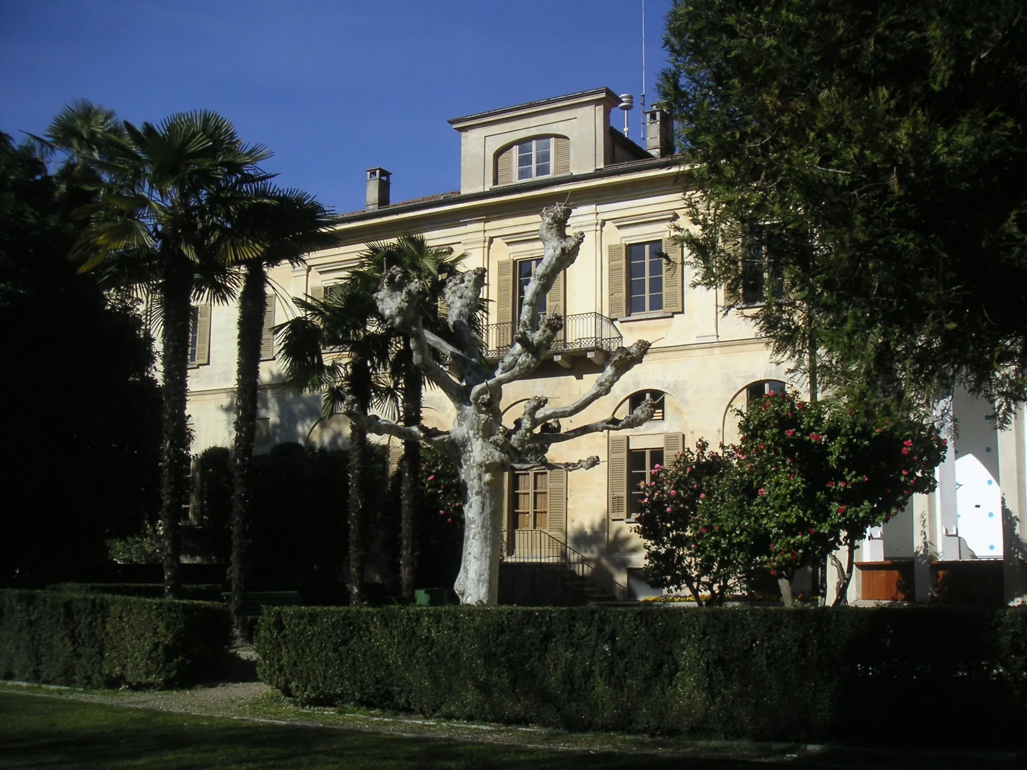 Photo showing: Cureglia (CH) La casa Rusca sede del municipio