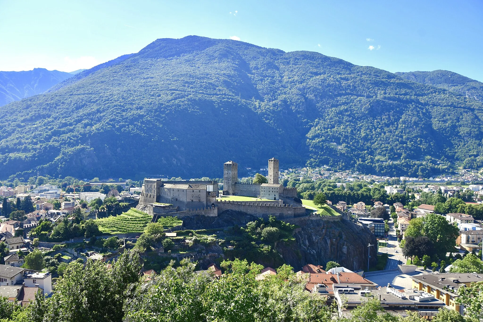 Photo showing: Le Castelgrande, à Bellinzone (TI), en Suisse.