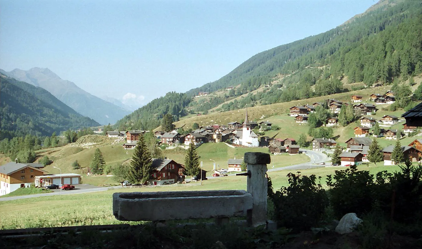 Photo showing: Blick von Ritzingen auf Biel