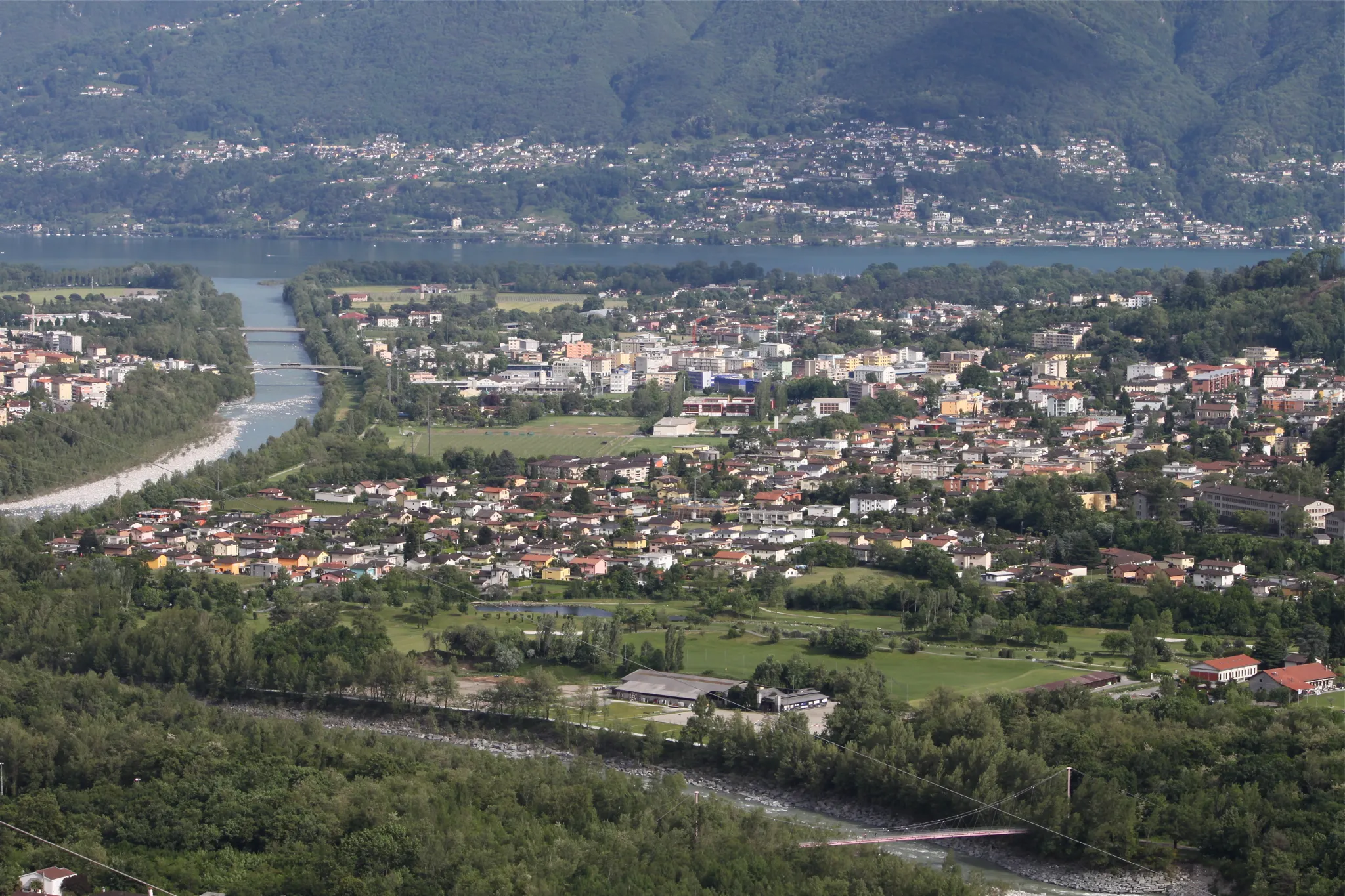Photo showing: Panorama di Losone.