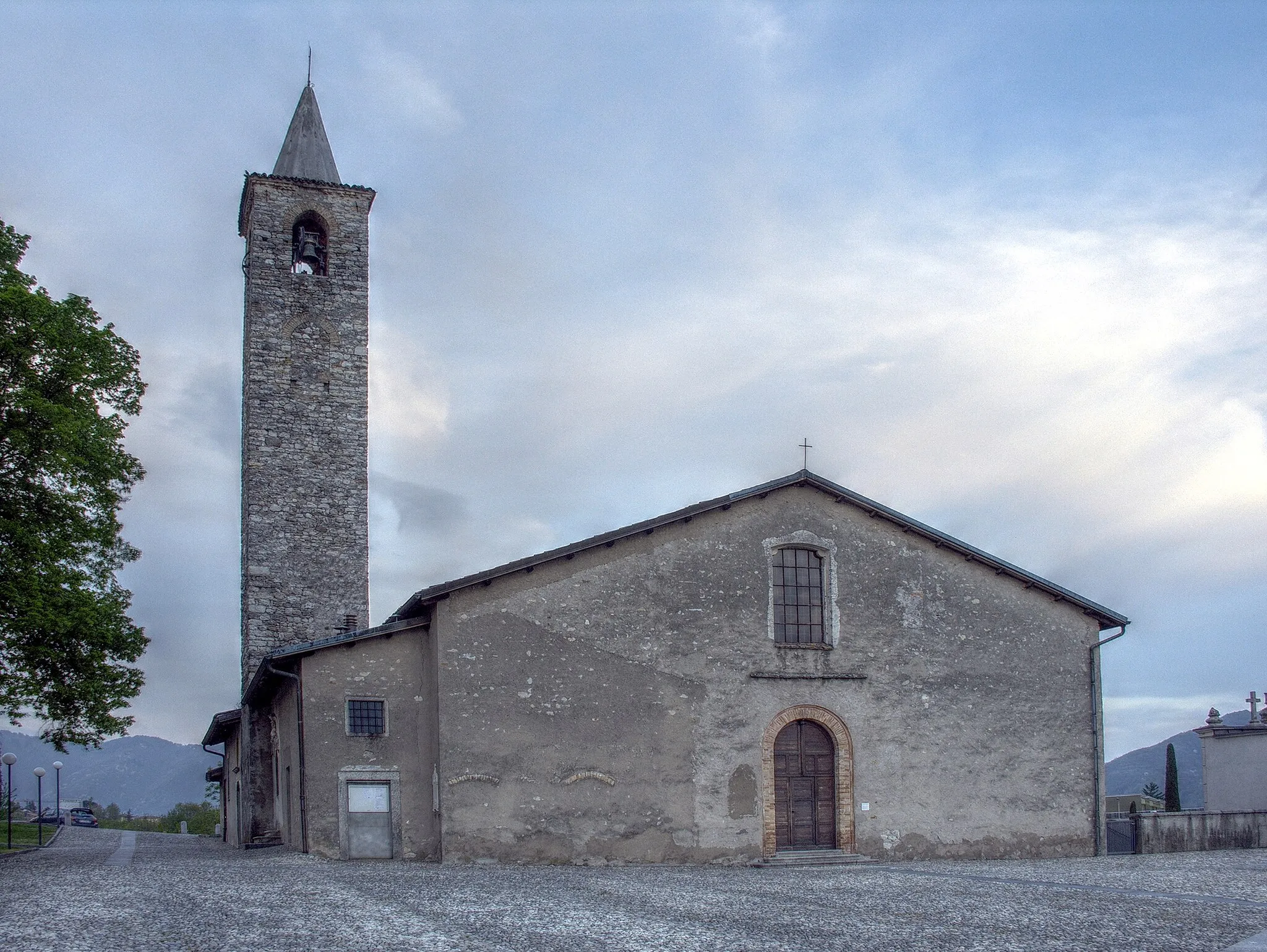 Photo showing: Morbio Inferiore, Tessin, Switzerland - San Giorgio church - Front view