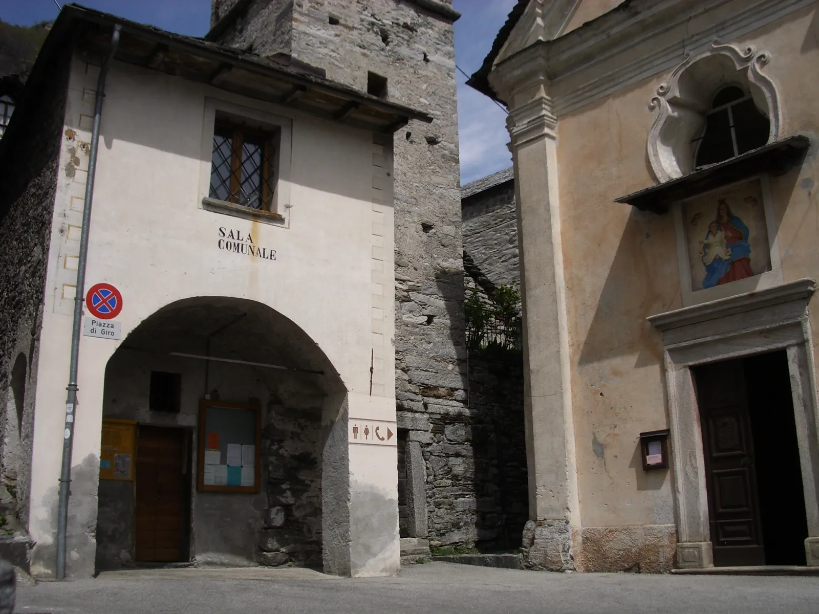 Photo showing: Corippo, Valle Verzasca, Switzerland

self-made, May 2006