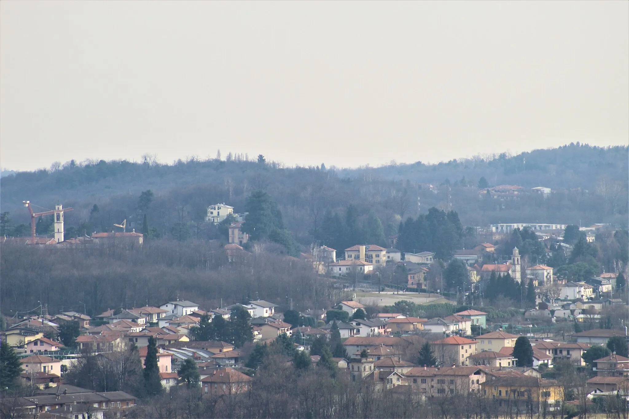 Photo showing: Albiolo - view from Colle San Maffeo in Rodero
