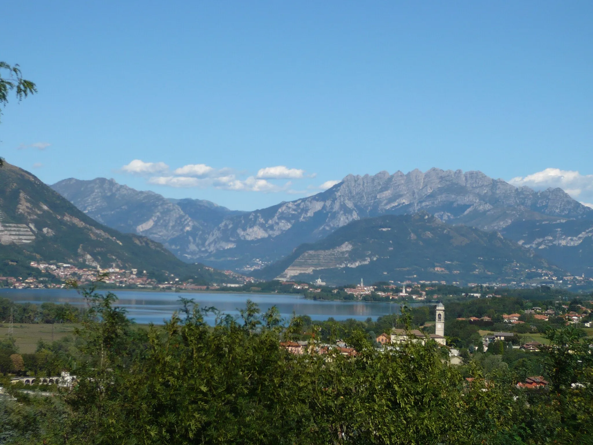 Photo showing: laghi morenici