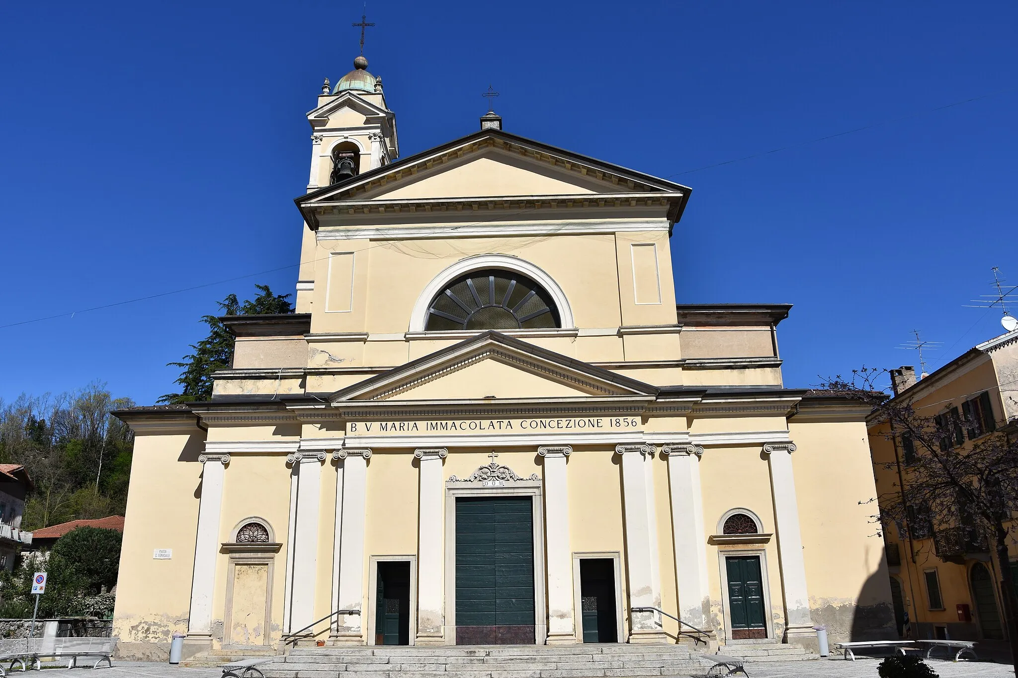 Photo showing: Chiesa parrocchiale di Brenno Useria (Arcisate).